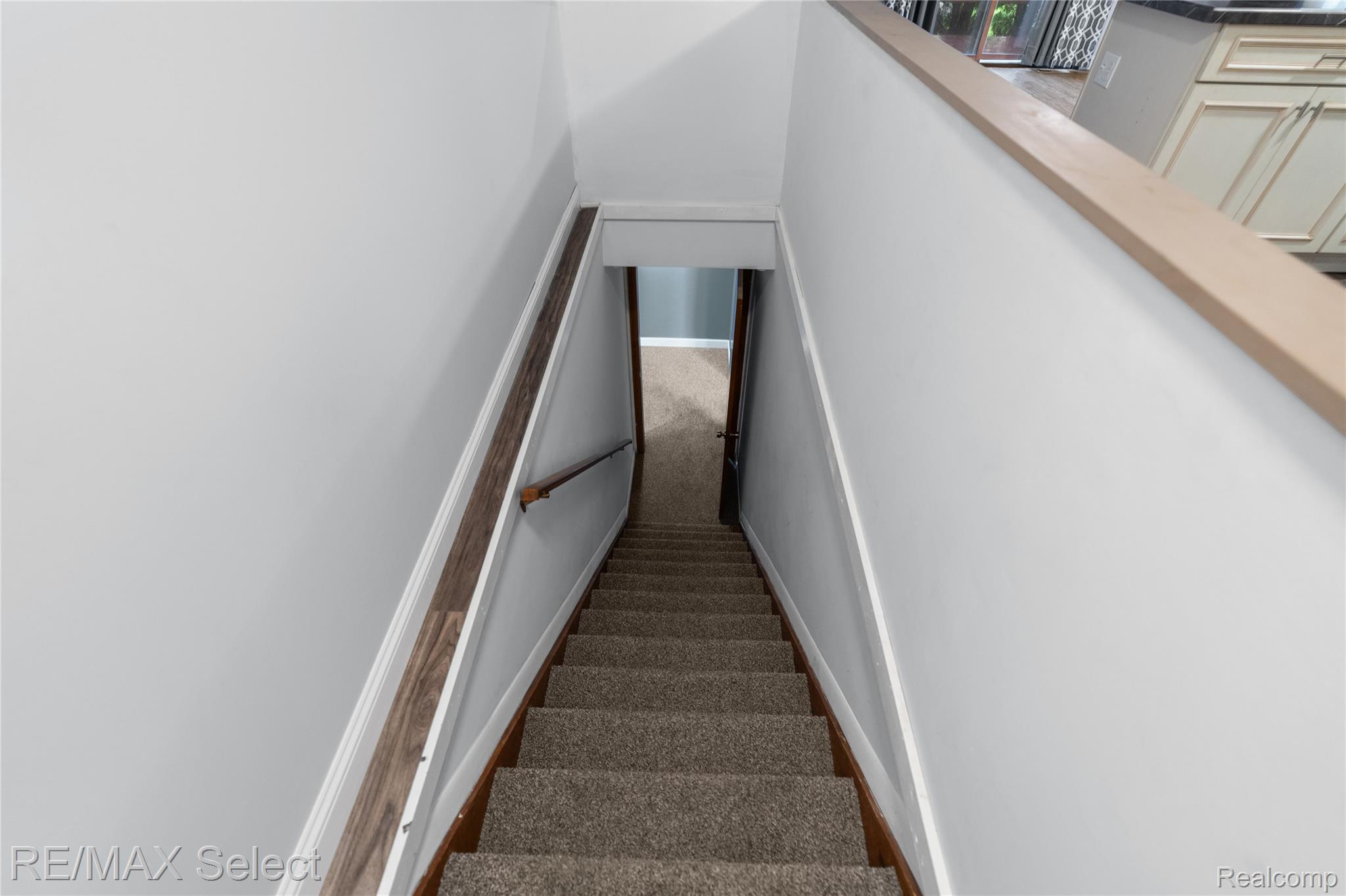580 Oakbrook Circle