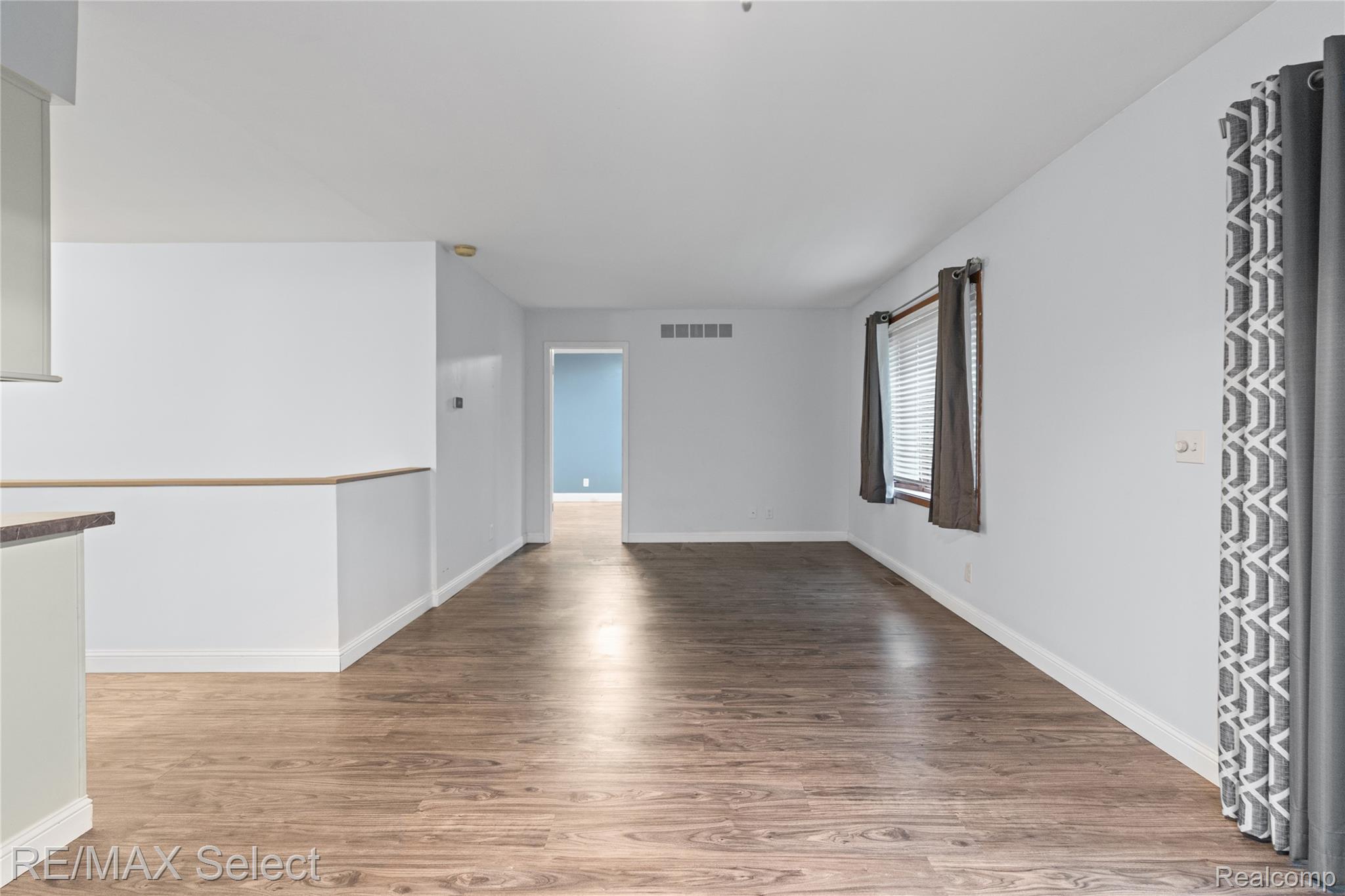 580 Oakbrook Circle