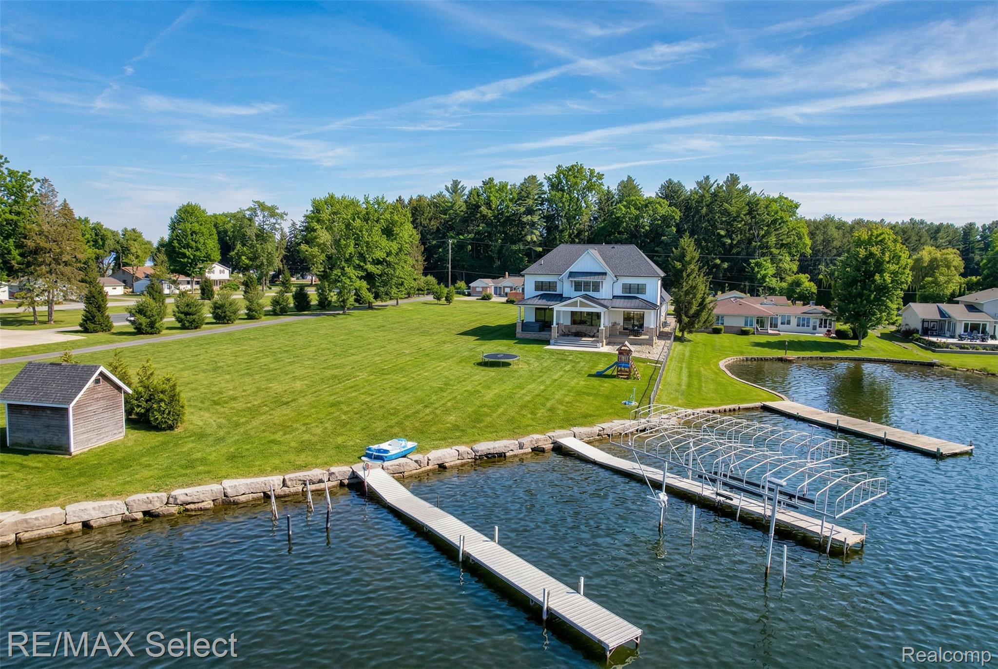 2208 Grove Park Road