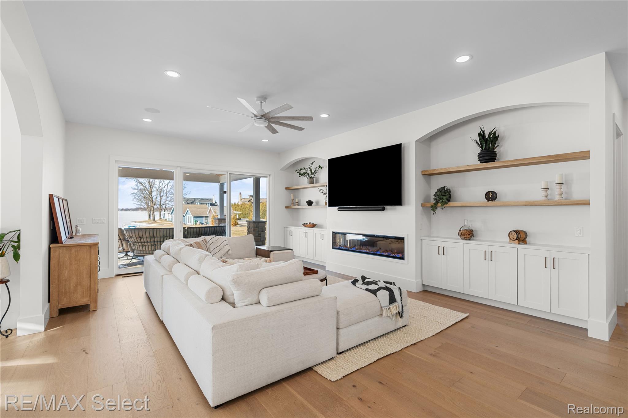 2208 Grove Park Road
