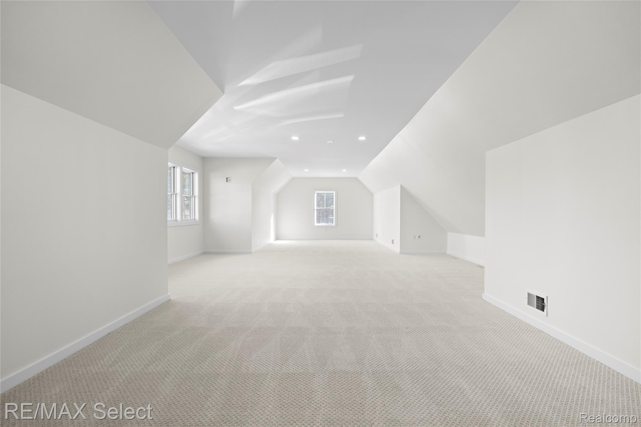 2208 Grove Park Road