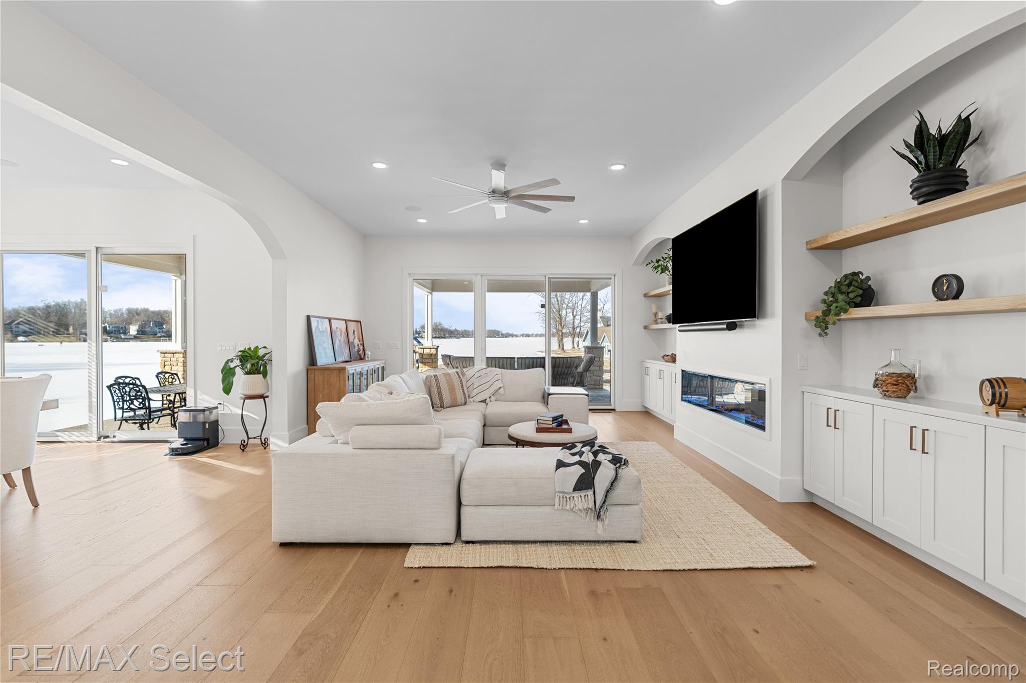 2208 Grove Park Road