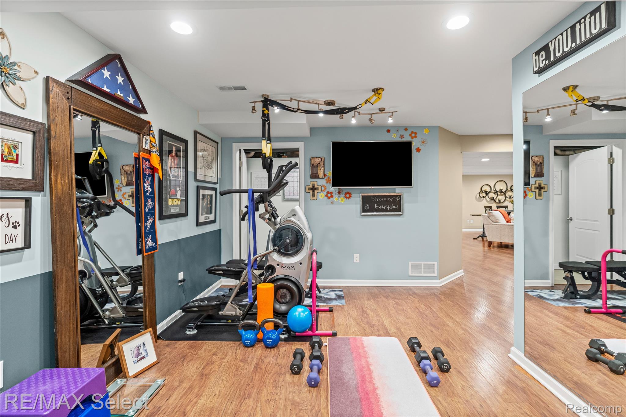1611 Andover Circle