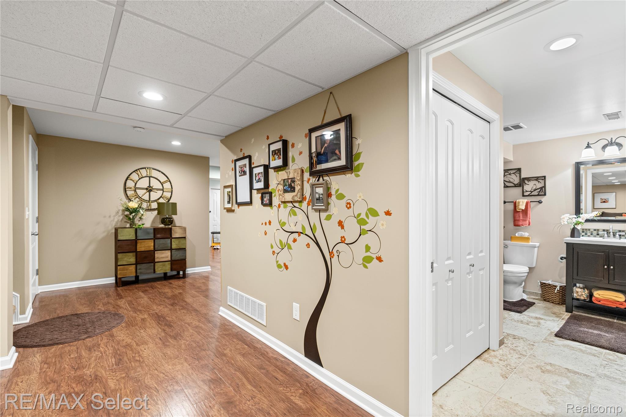1611 Andover Circle