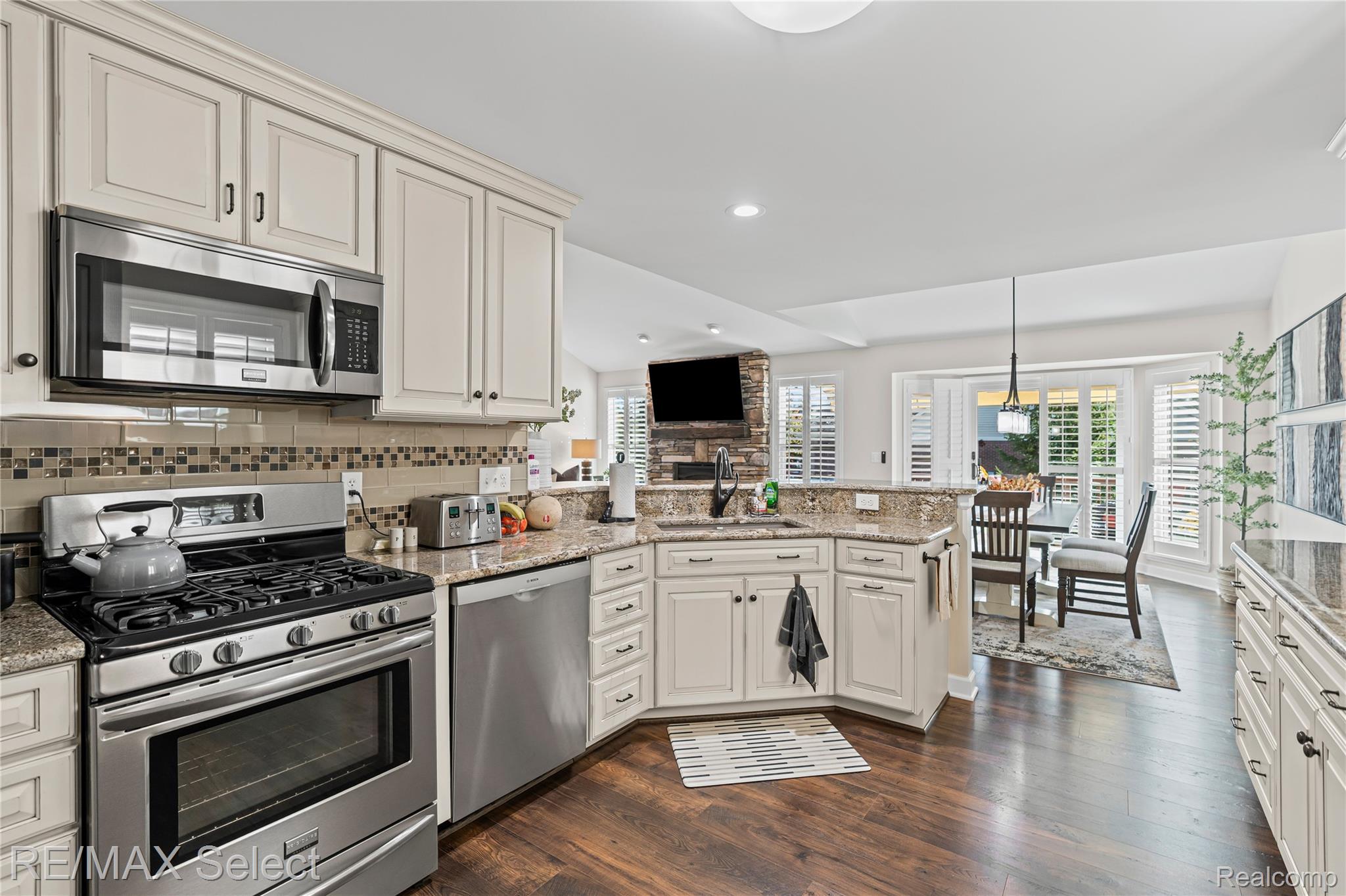 1611 Andover Circle