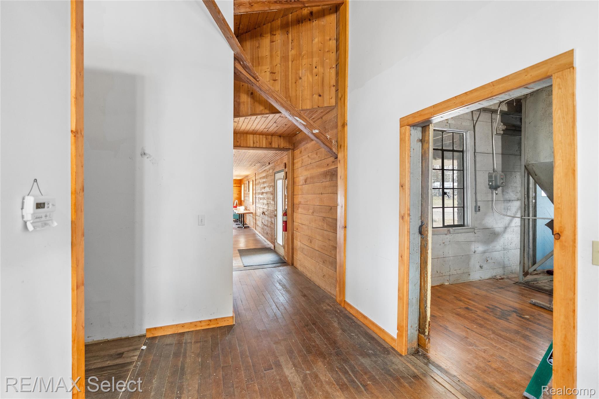 8572 Silver Lake Road