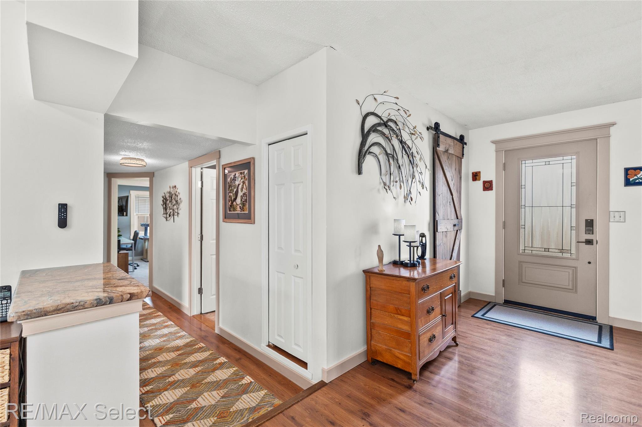 3101 W Maple Avenue