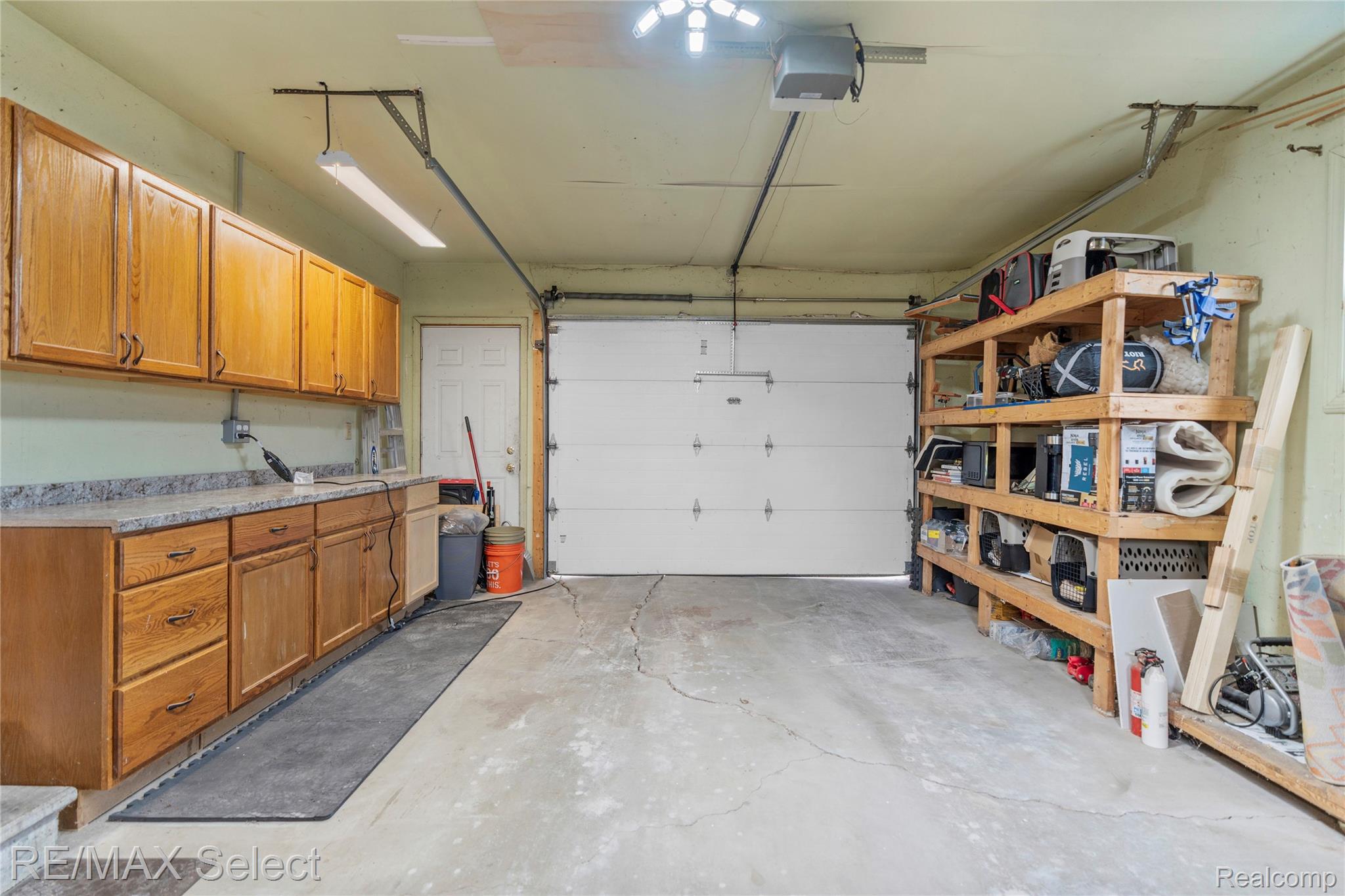 3101 W Maple Avenue
