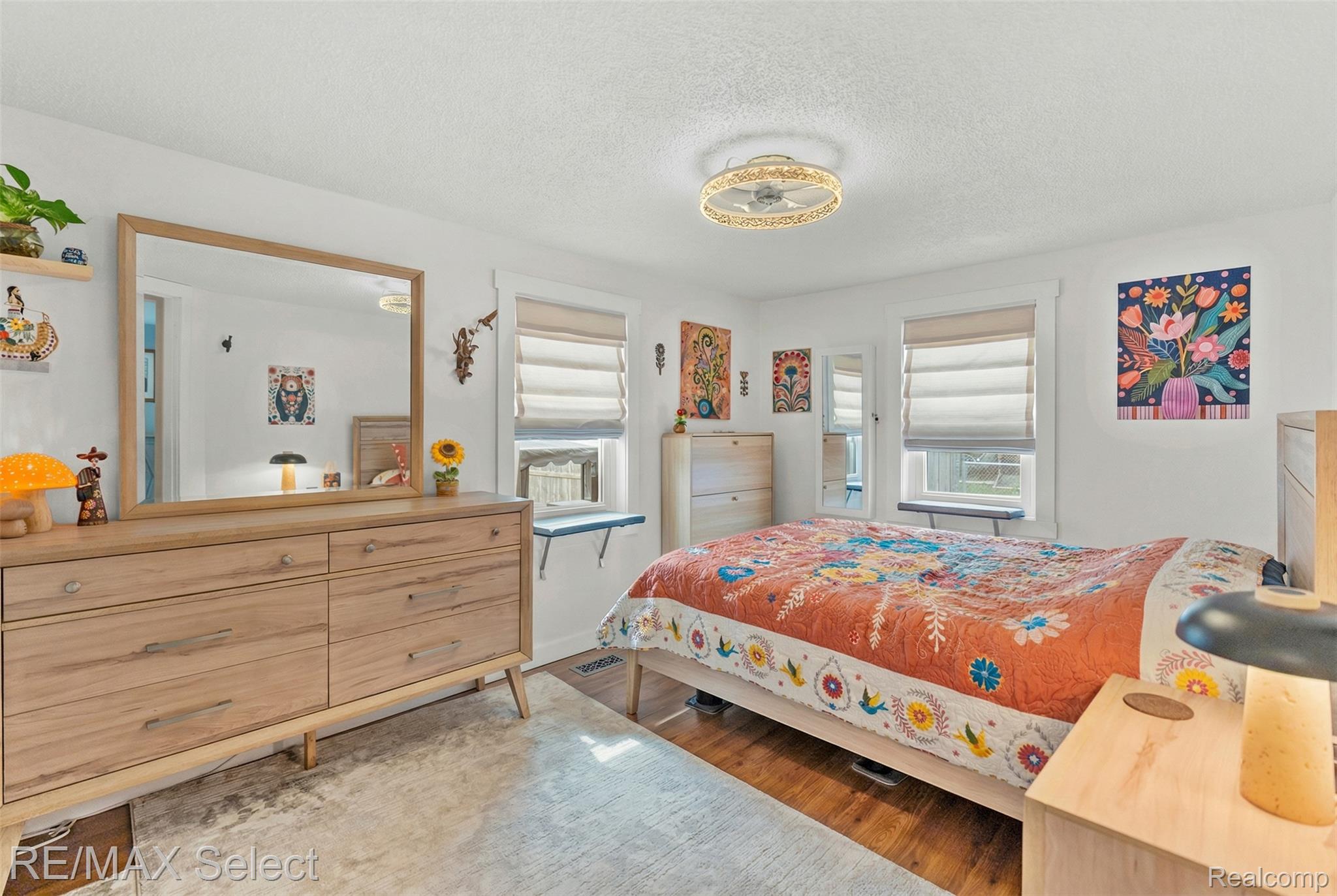 3101 W Maple Avenue