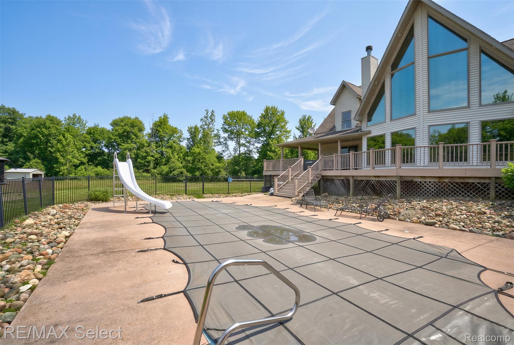 6451 N Elms Road