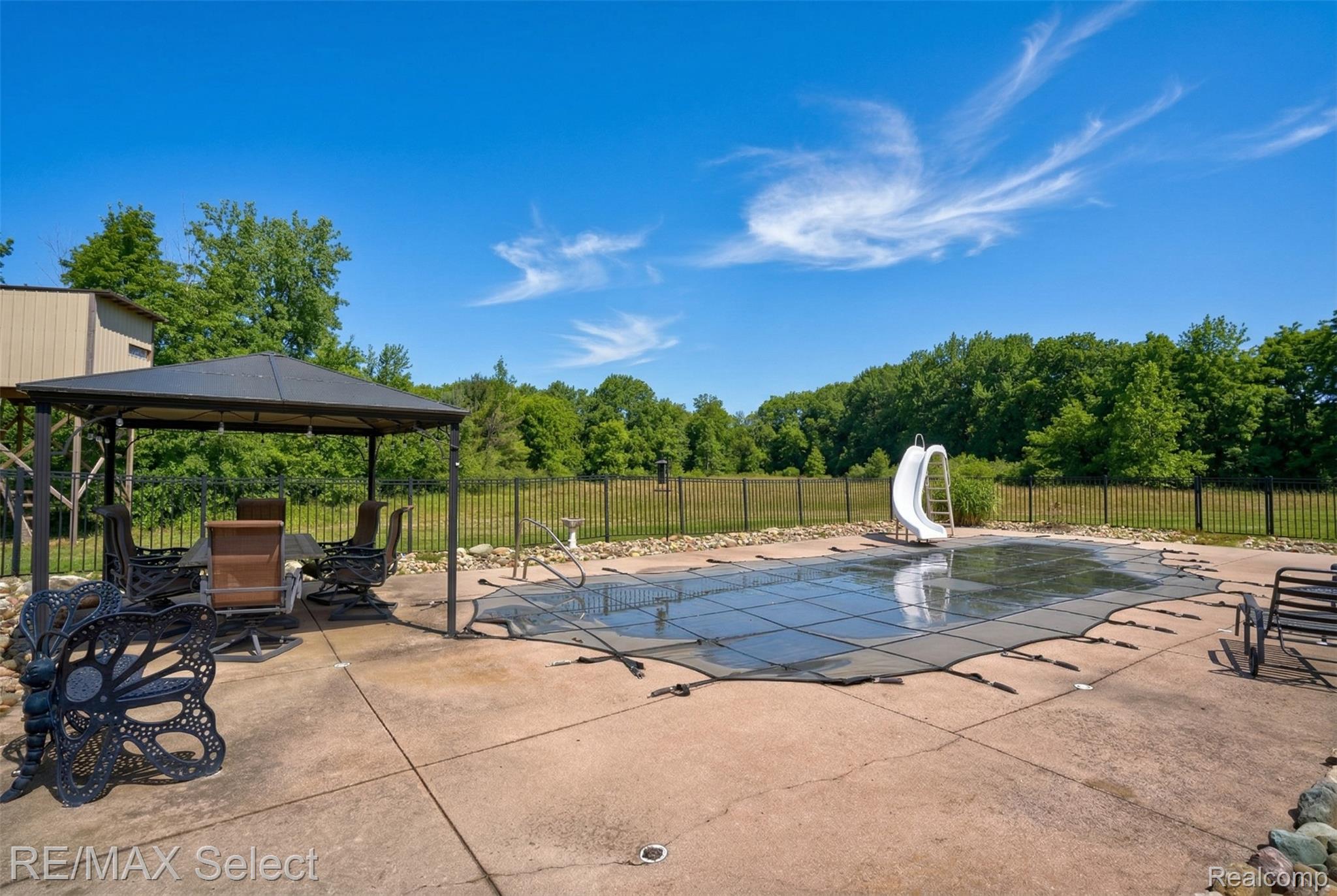 6451 N Elms Road