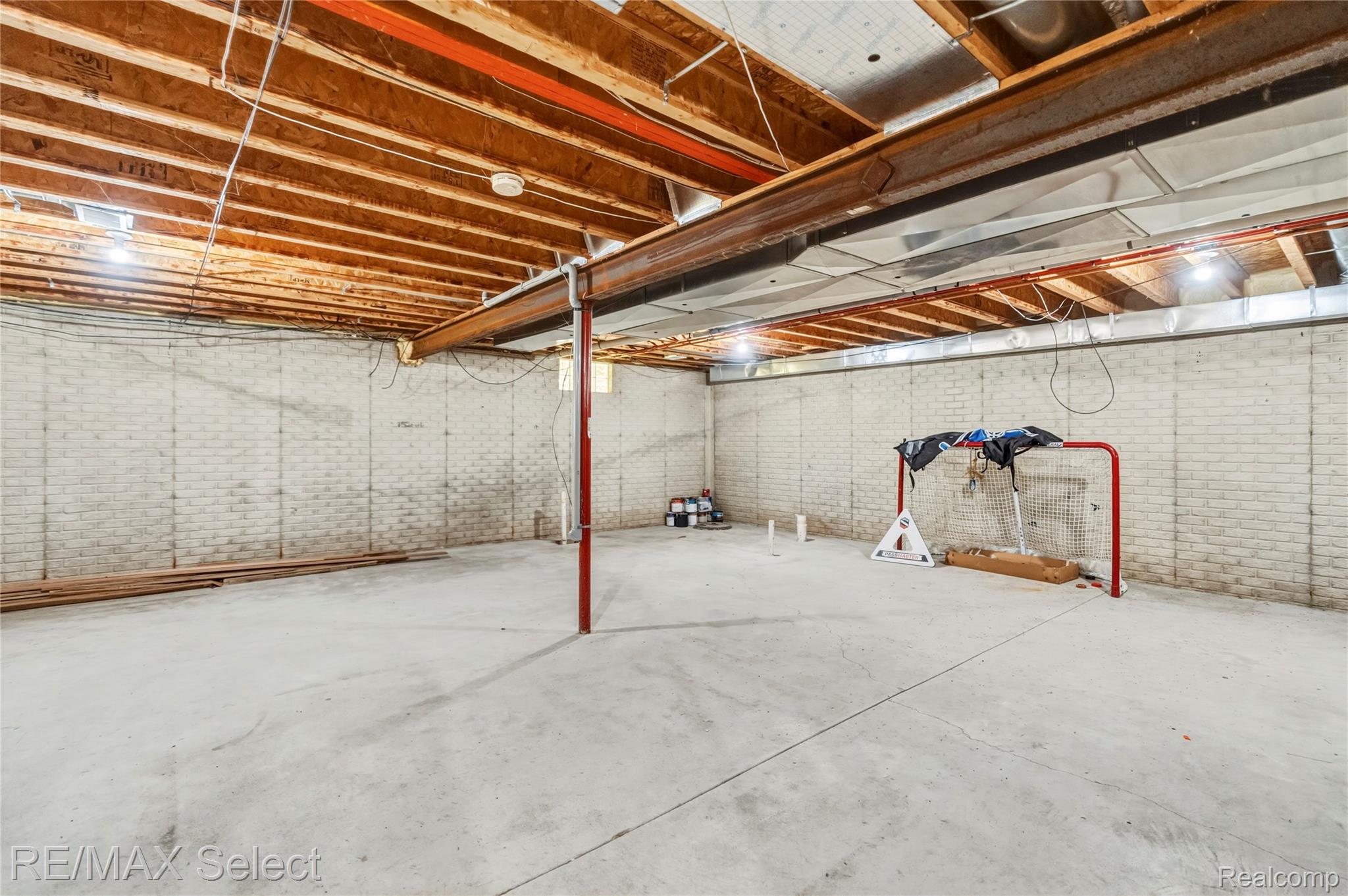 6451 N Elms Road