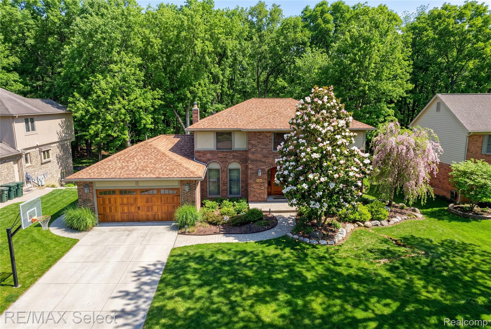 1826 N Fairview Lane