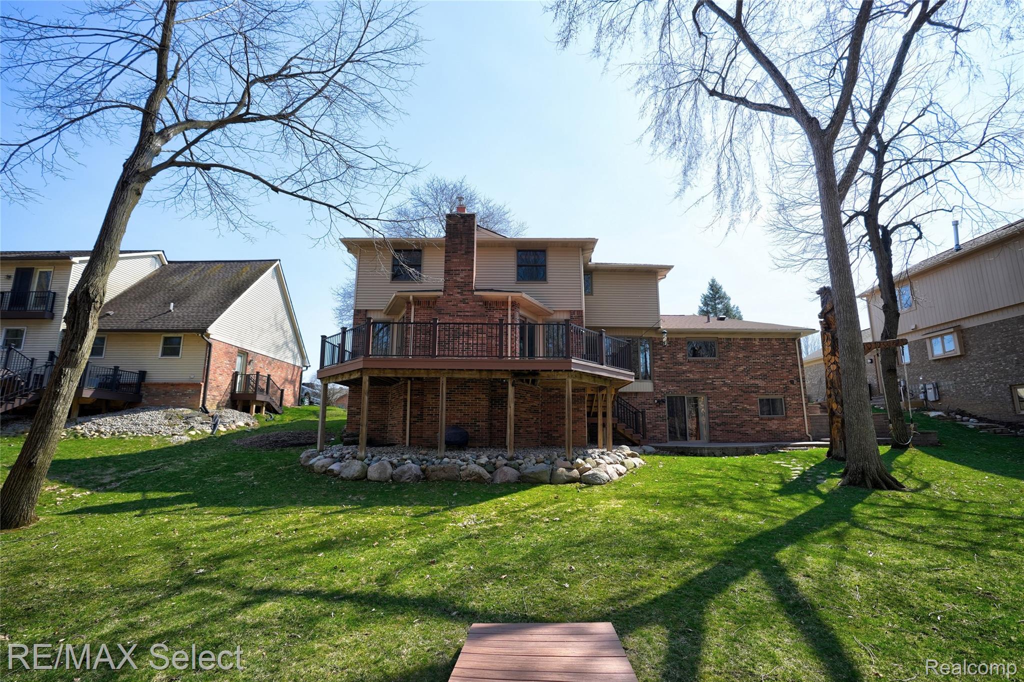 1826 N Fairview Lane