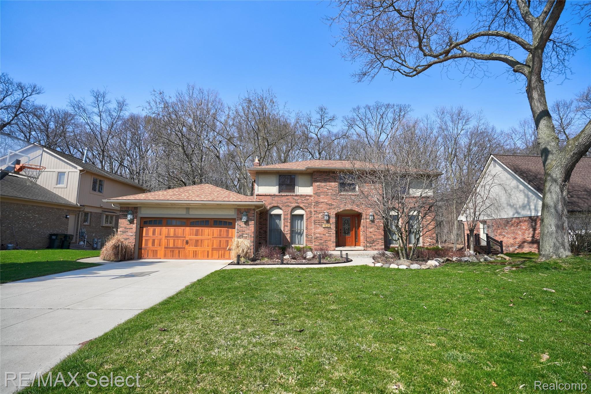 1826 N Fairview Lane