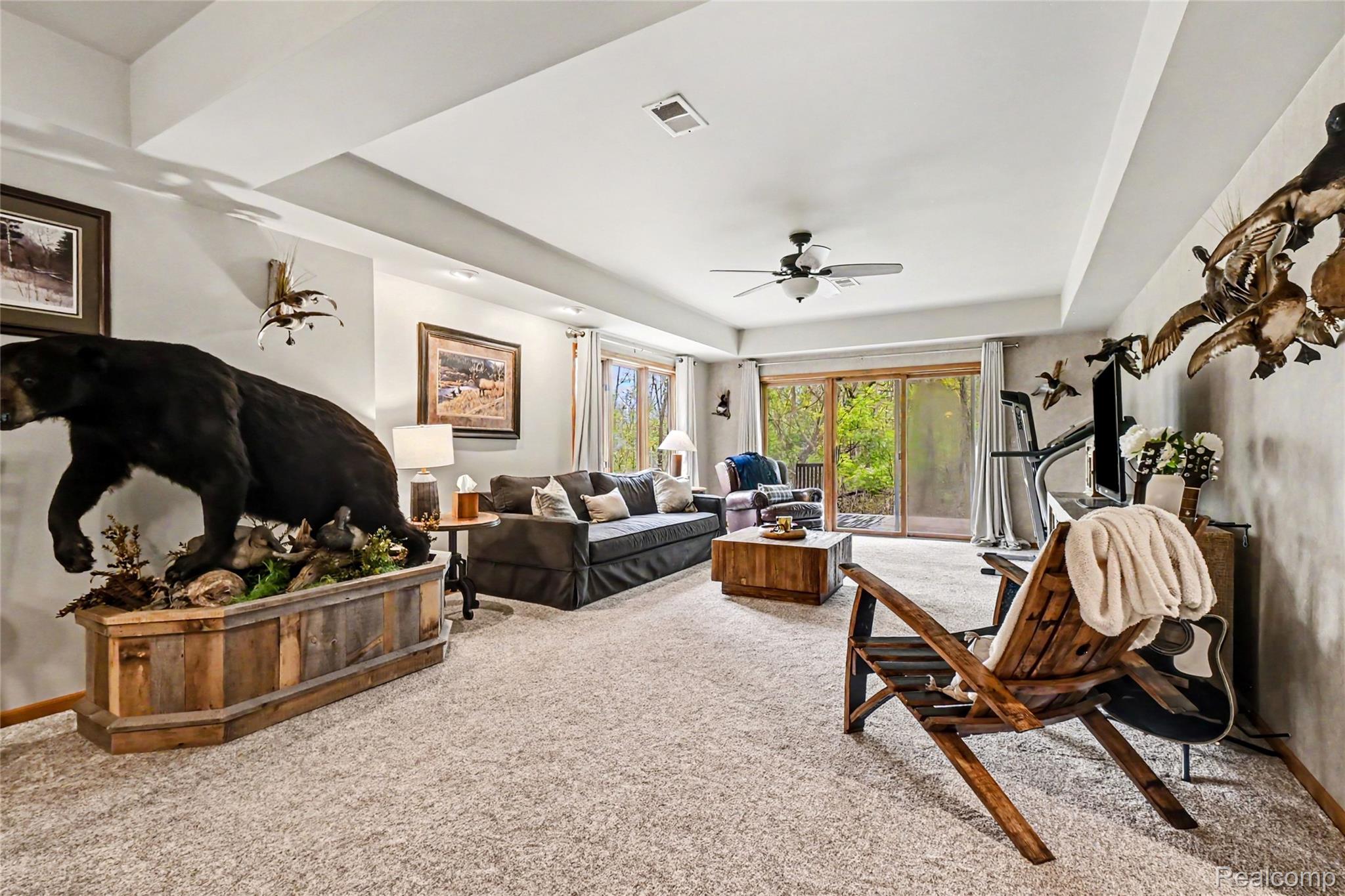 1263 Victoria Lane
