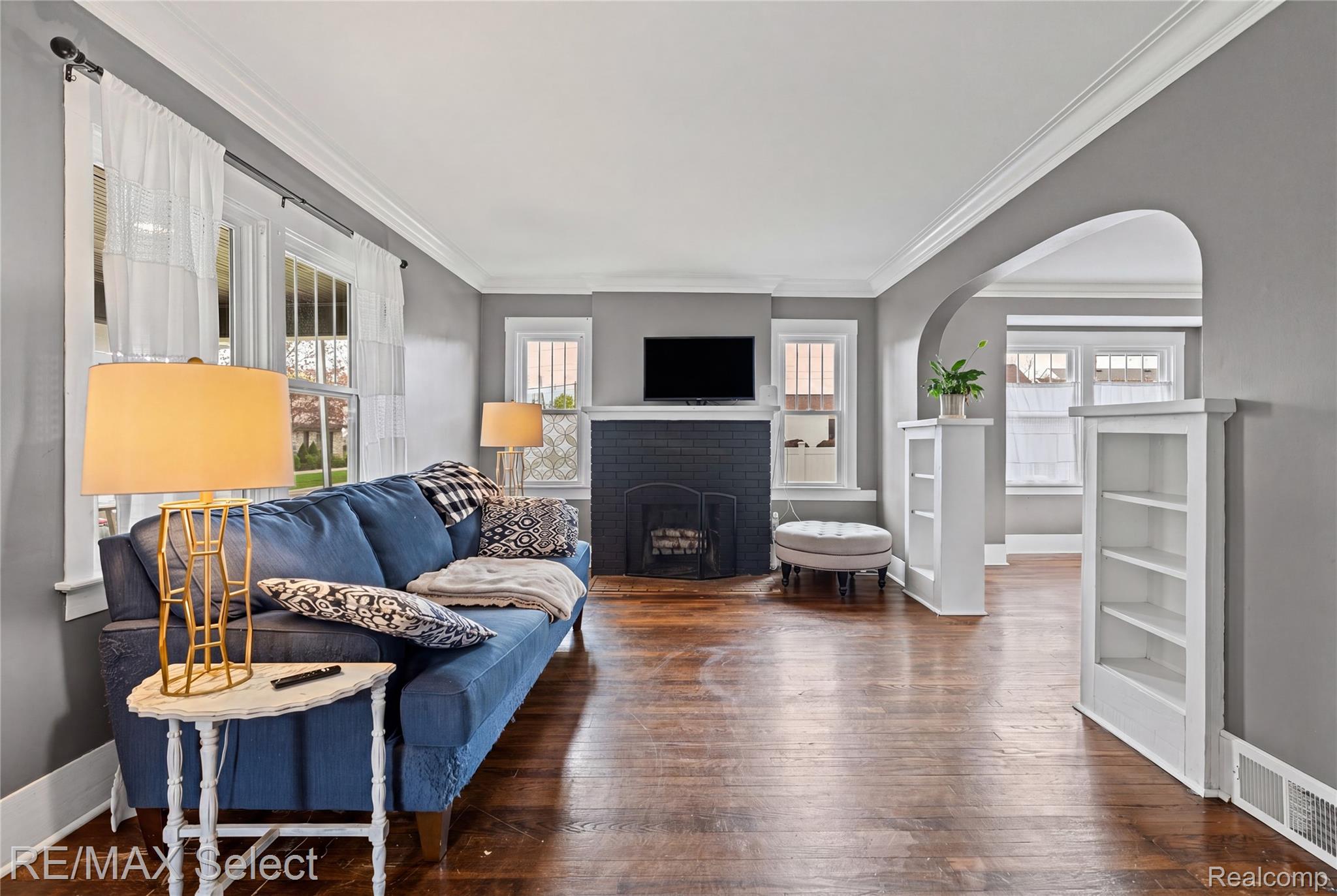 111 W 3rd Street