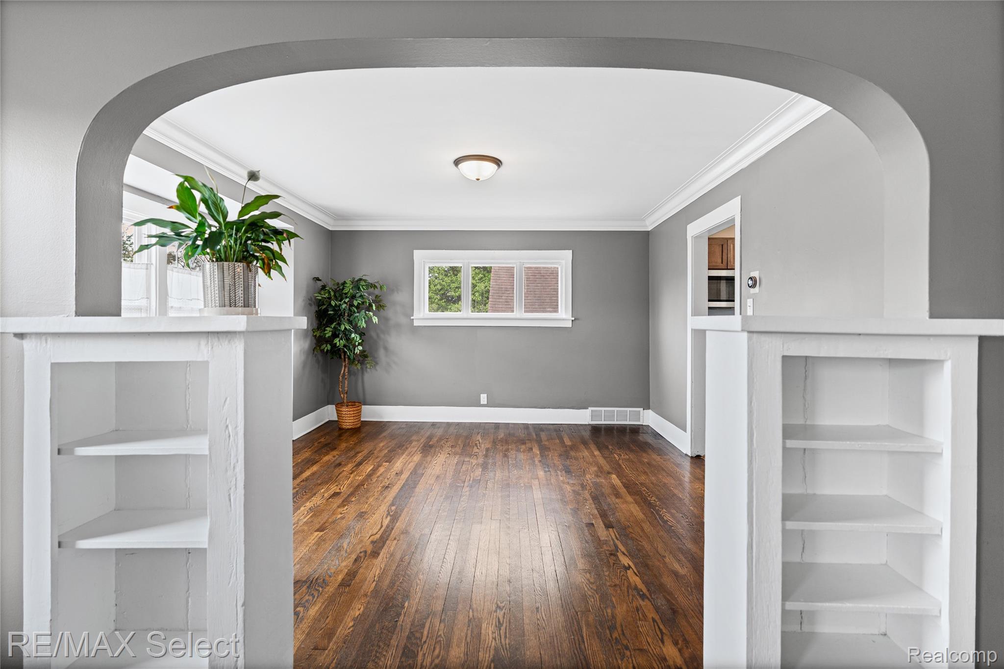 111 W 3rd Street