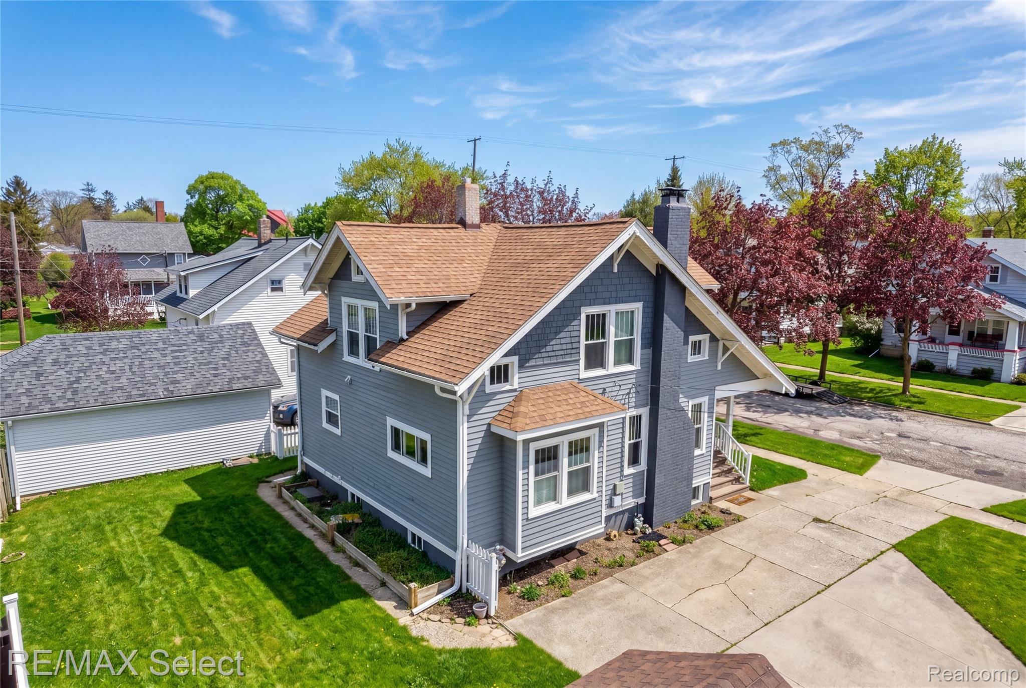 111 W 3rd Street