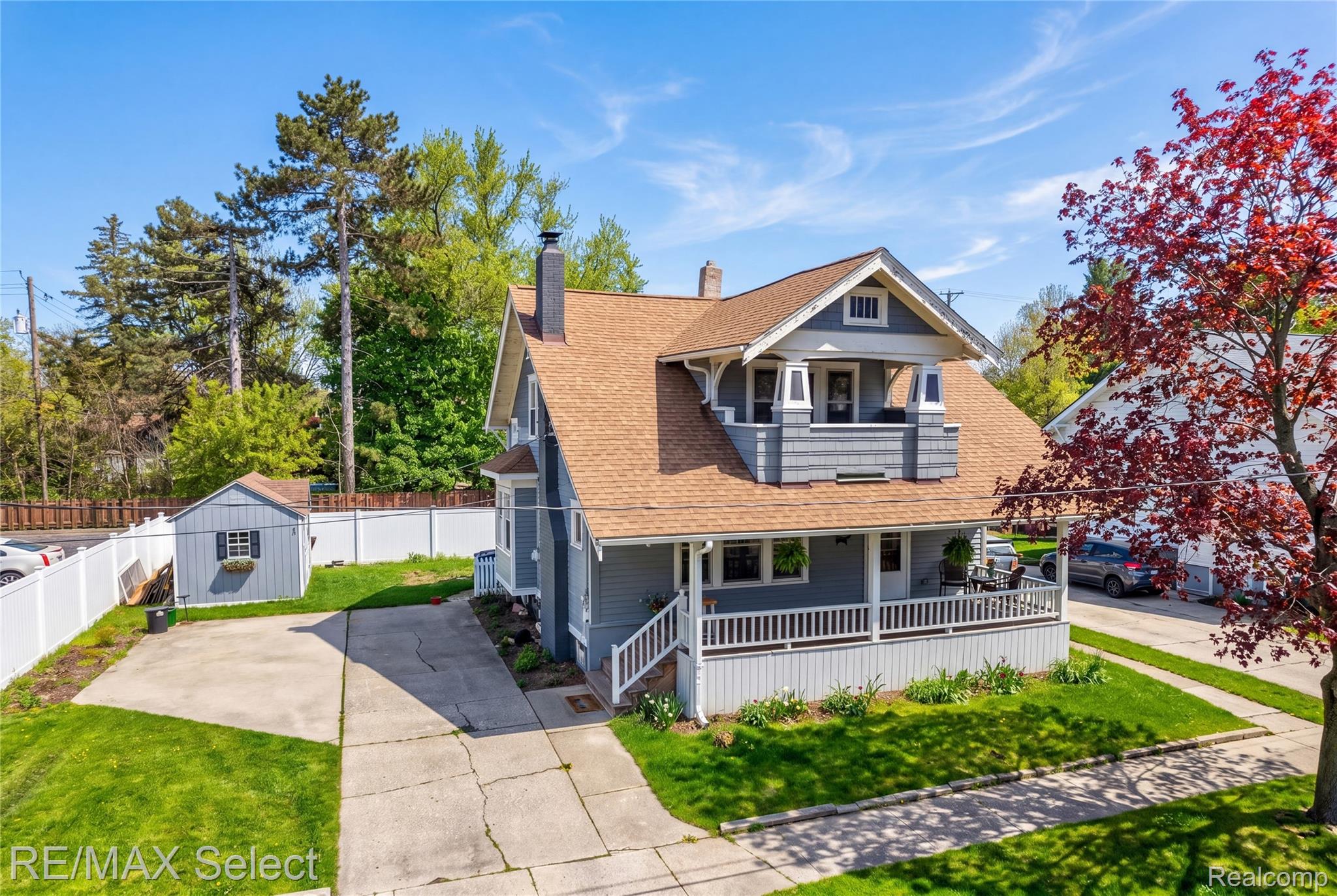 111 W 3rd Street
