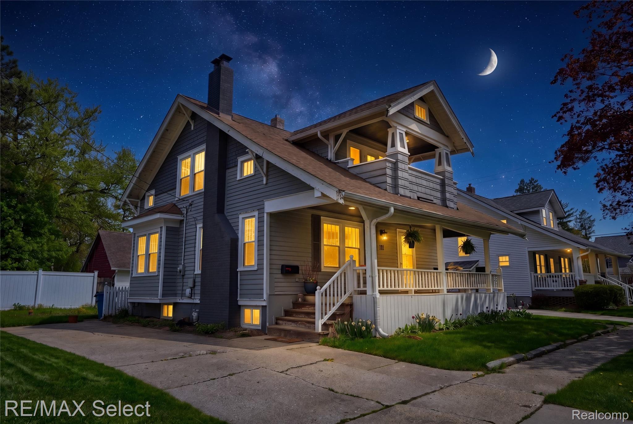 111 W 3rd Street