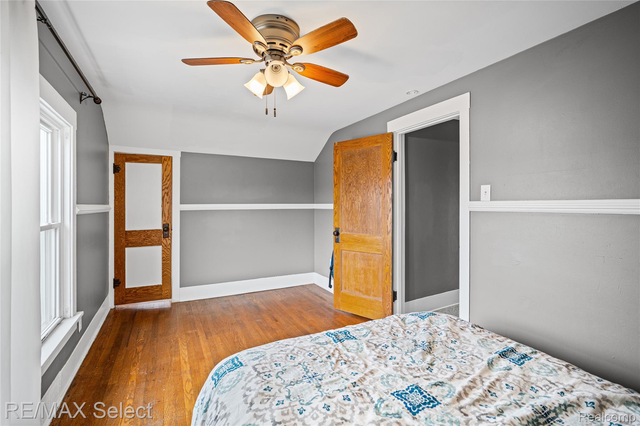 111 W 3rd Street
