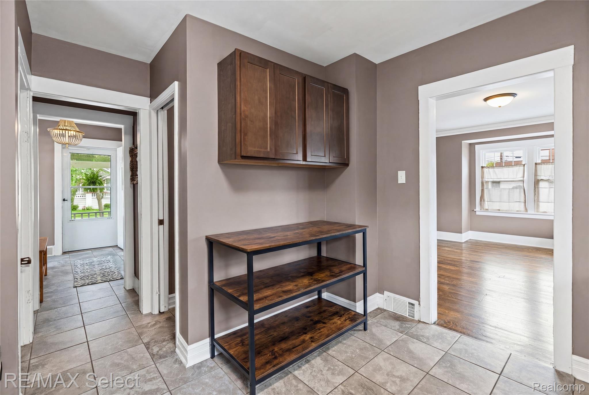 111 W 3rd Street