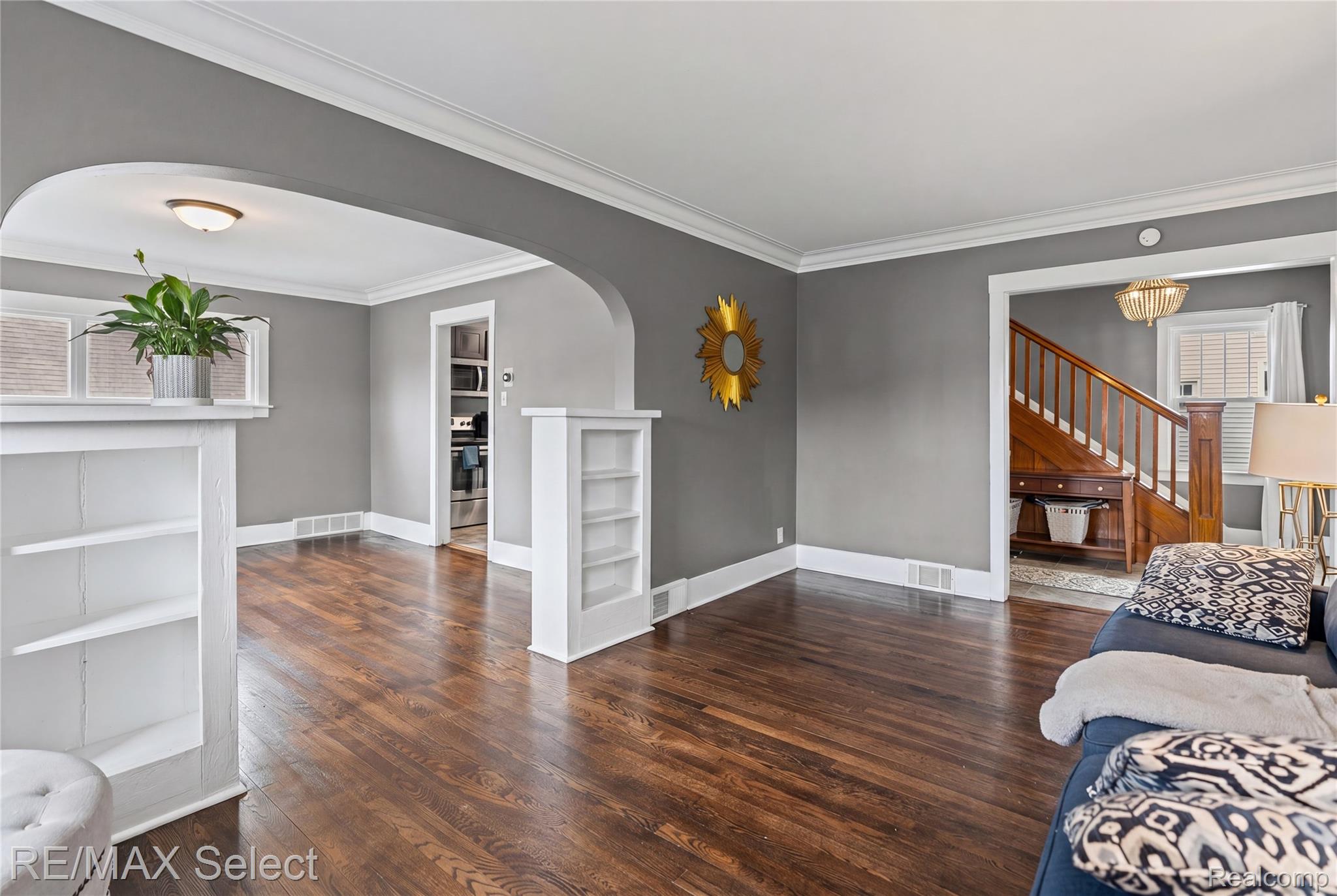 111 W 3rd Street