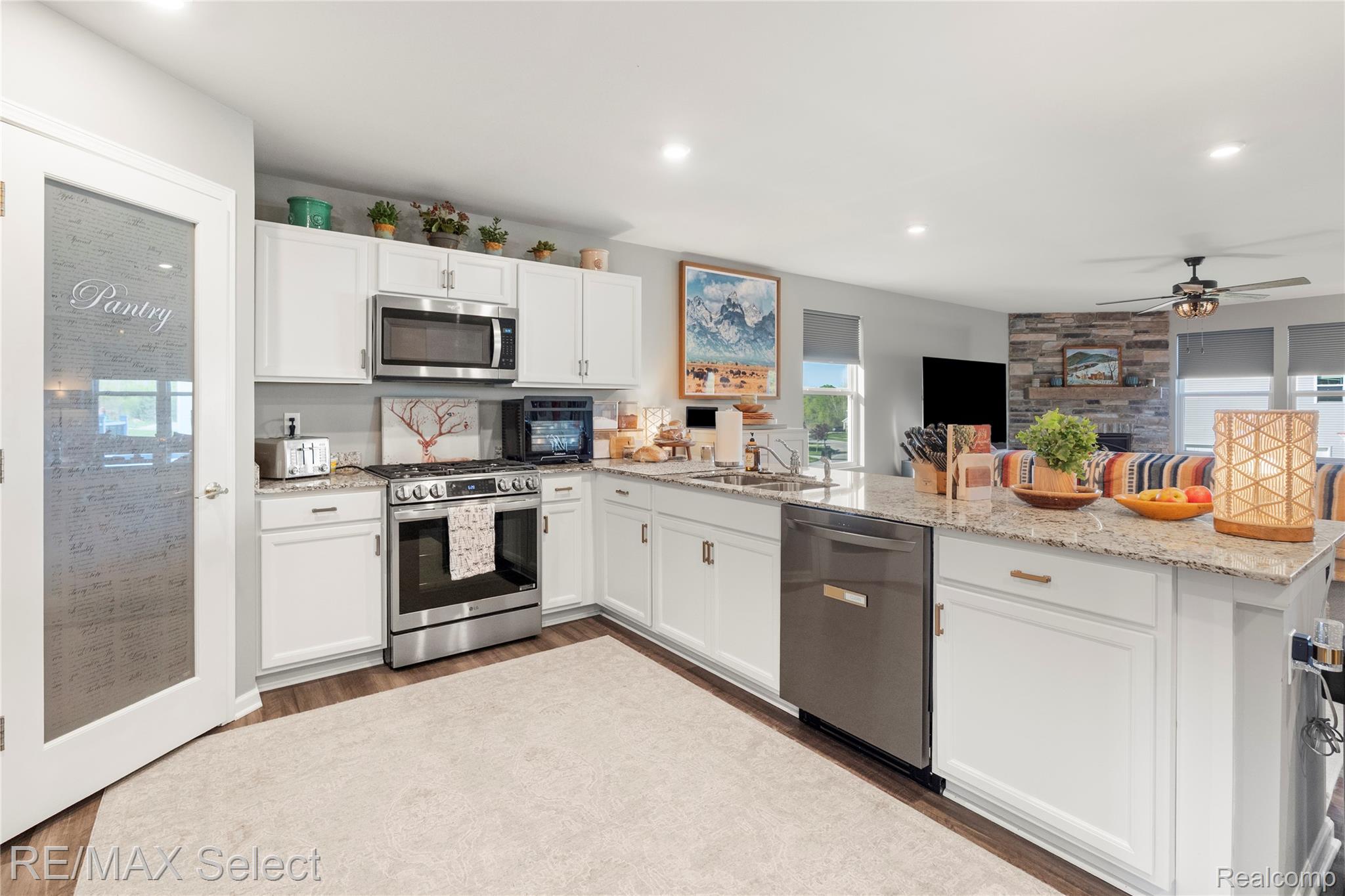8371 Crossbow Court