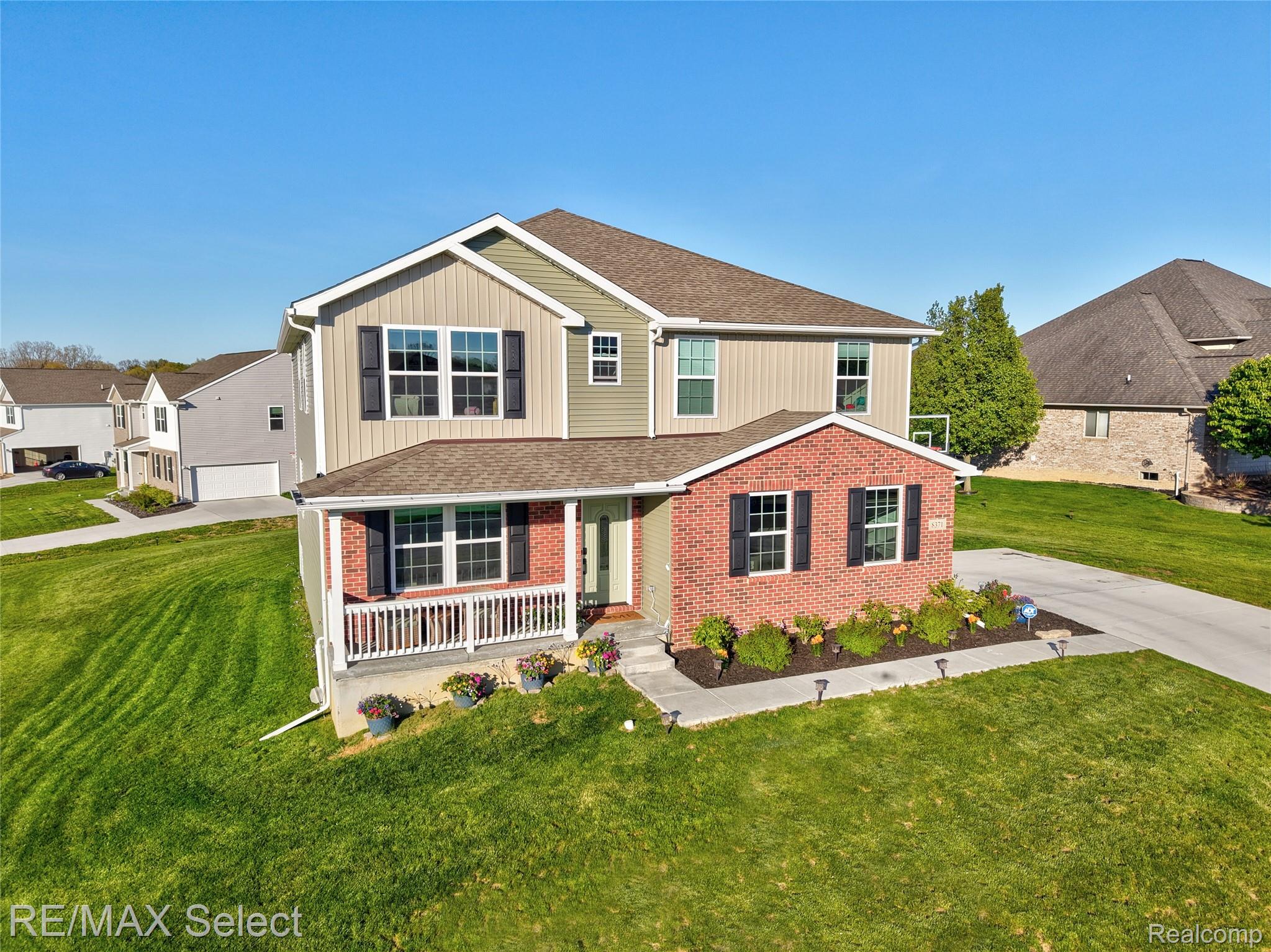 8371 Crossbow Court