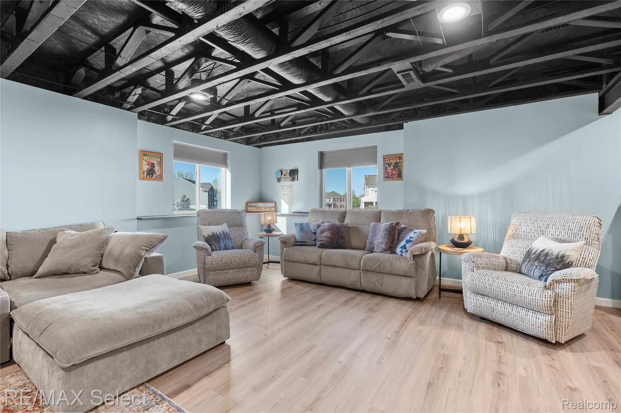 8371 Crossbow Court