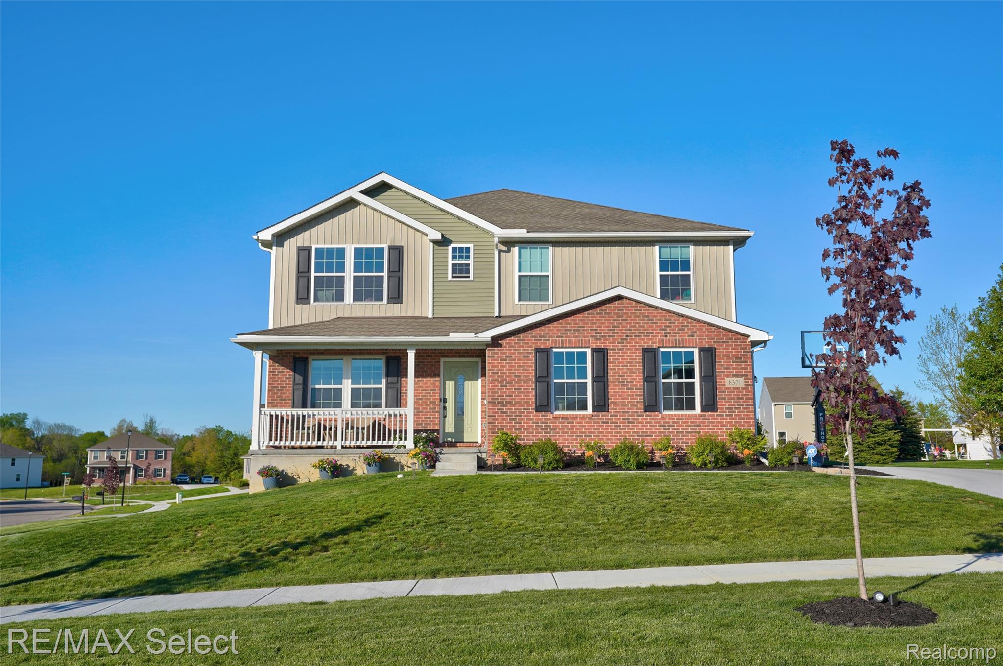 8371 Crossbow Court