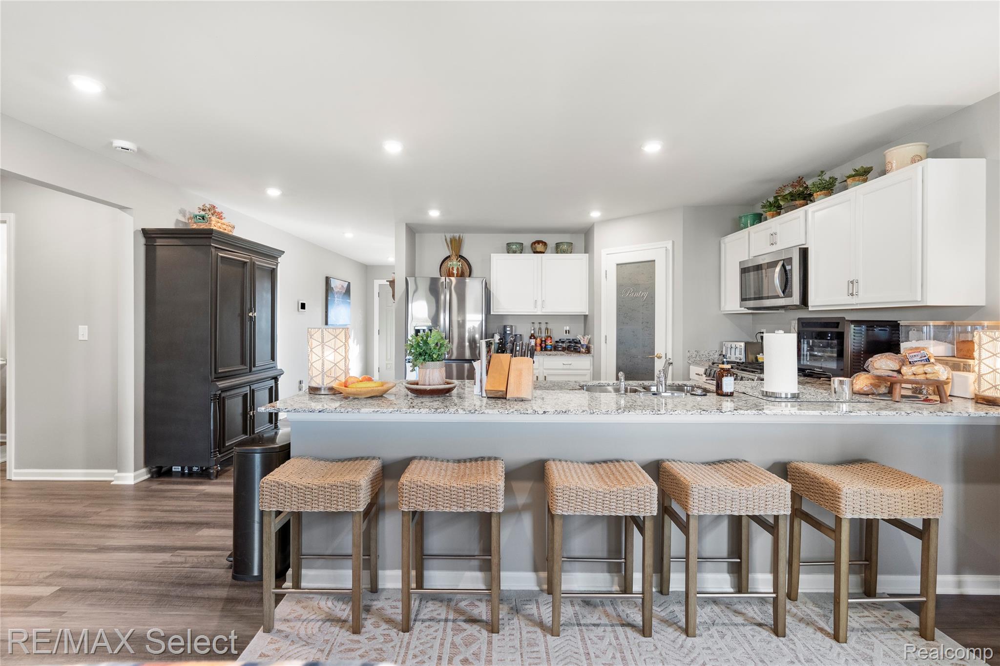 8371 Crossbow Court