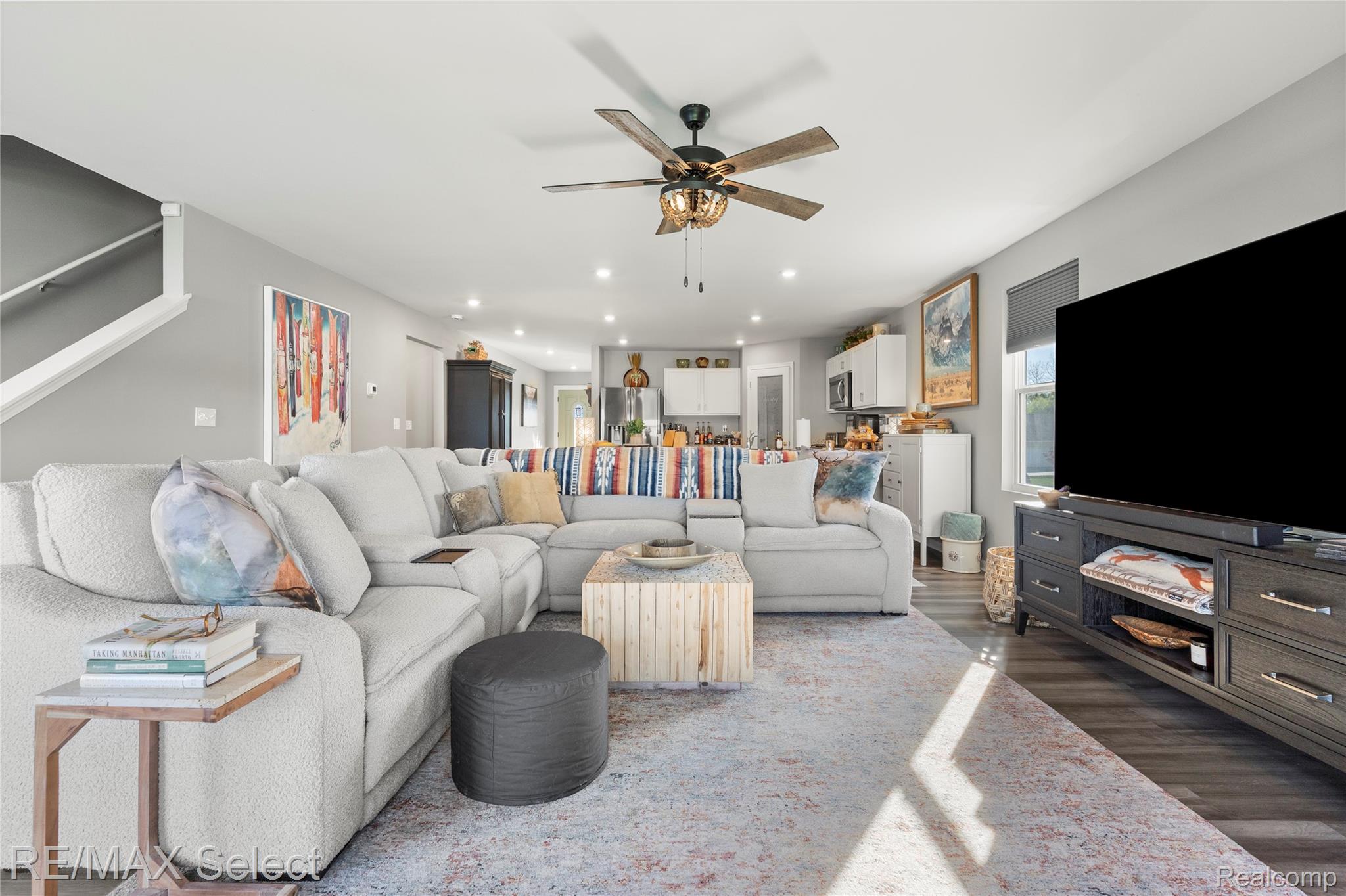 8371 Crossbow Court