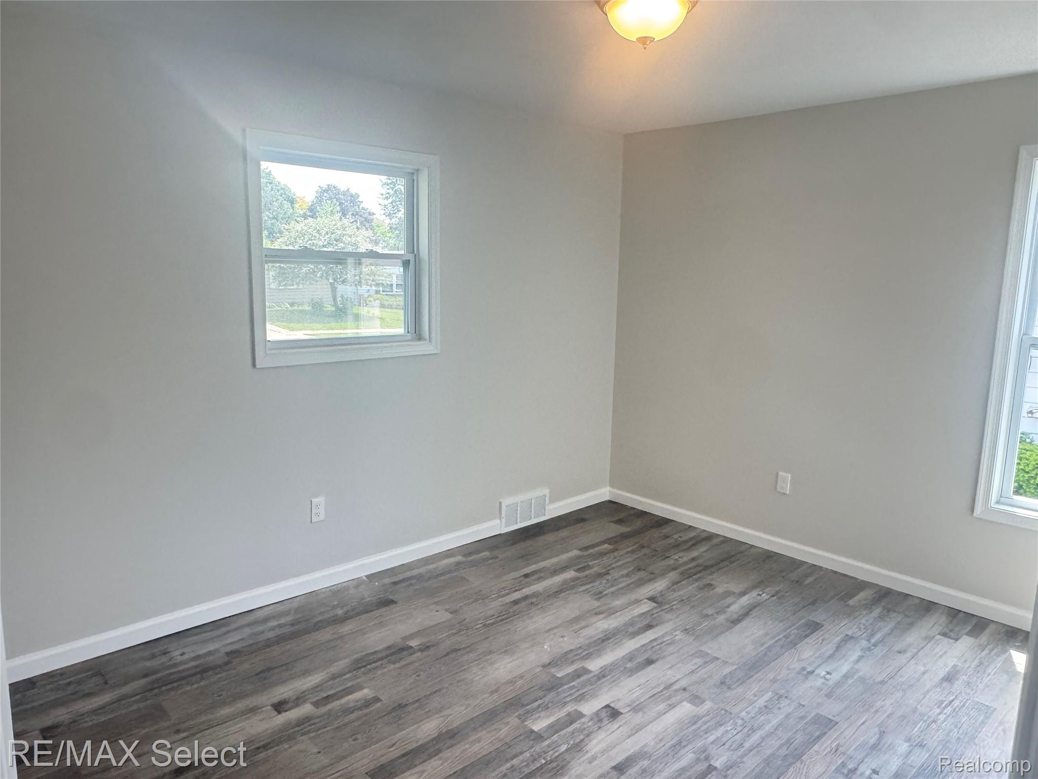 3302 Miller Road