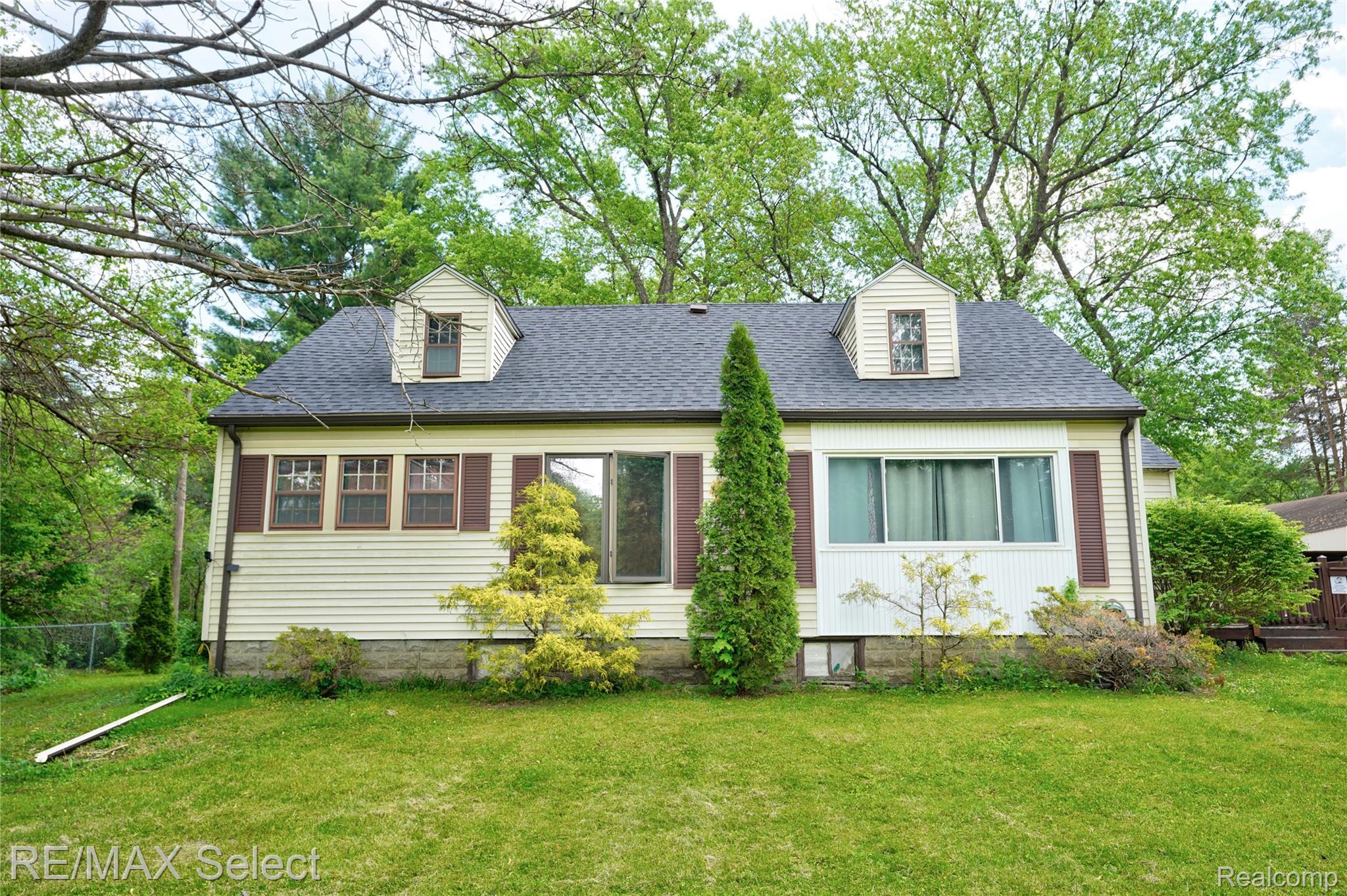 6361 Fenton Road