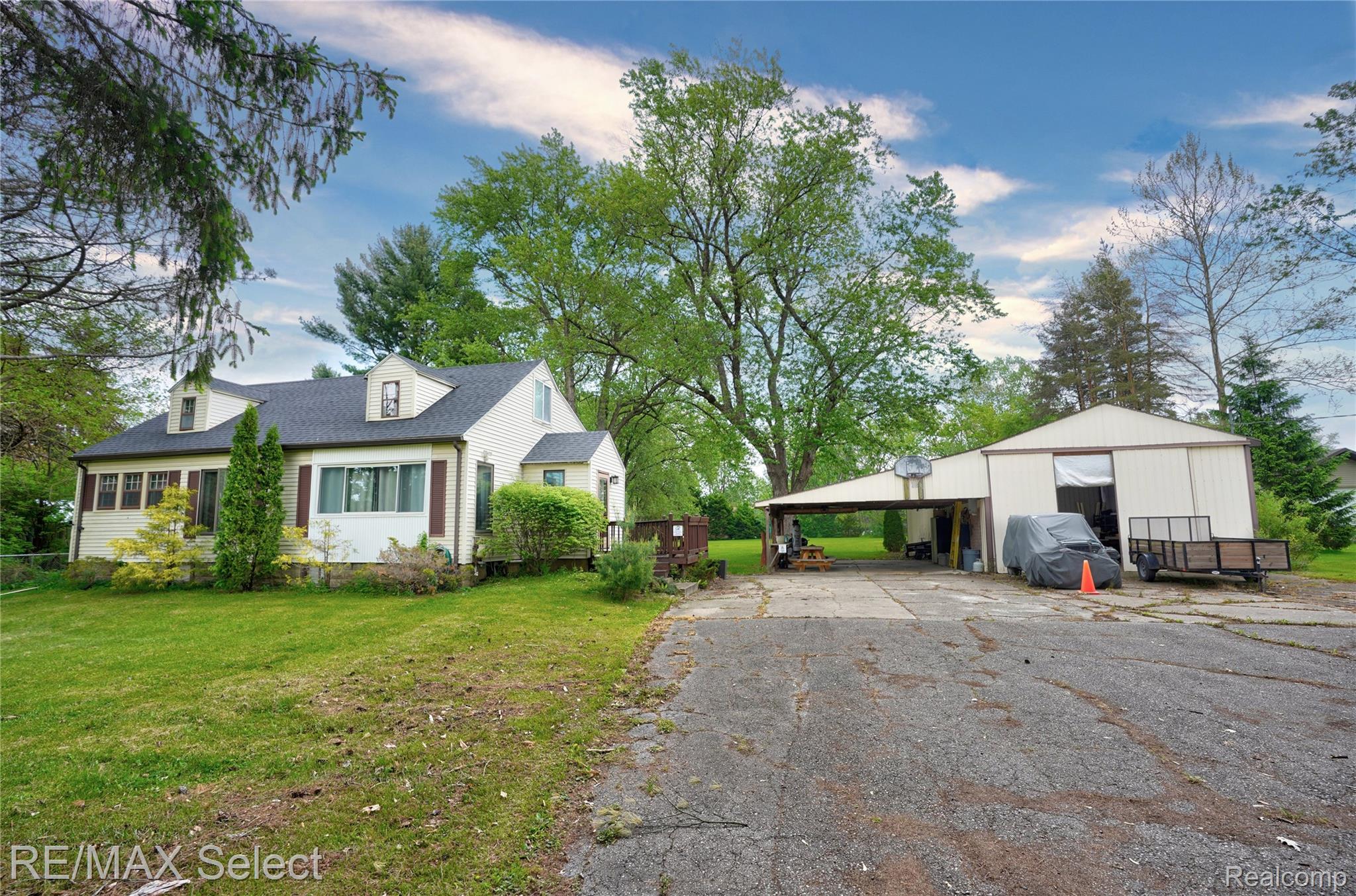 6361 Fenton Road