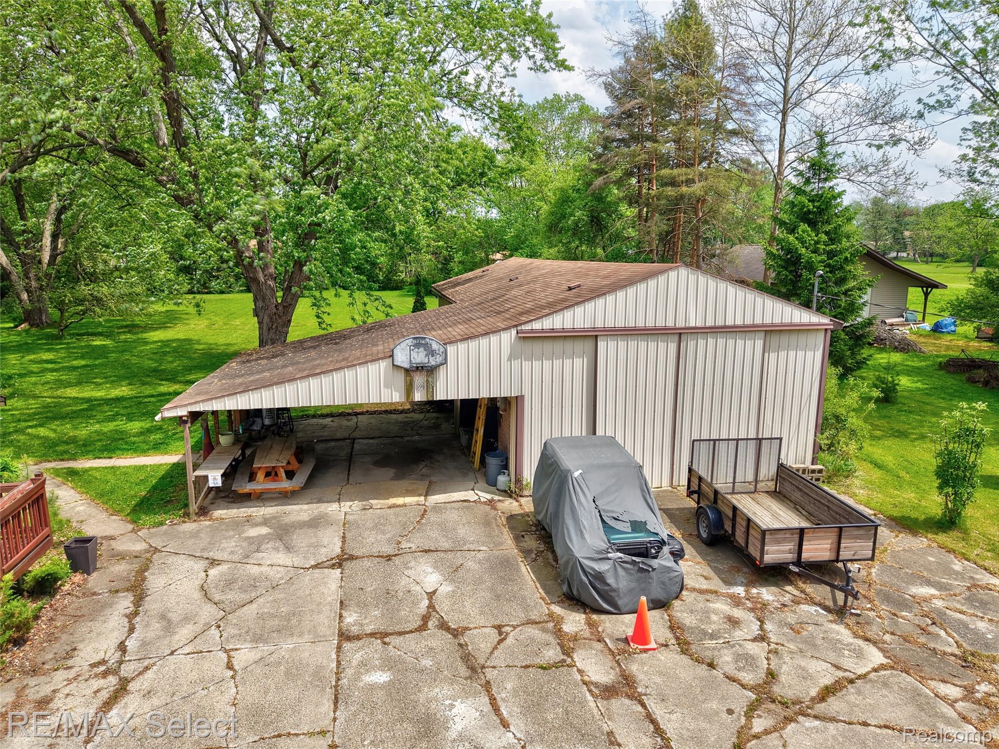 6361 Fenton Road