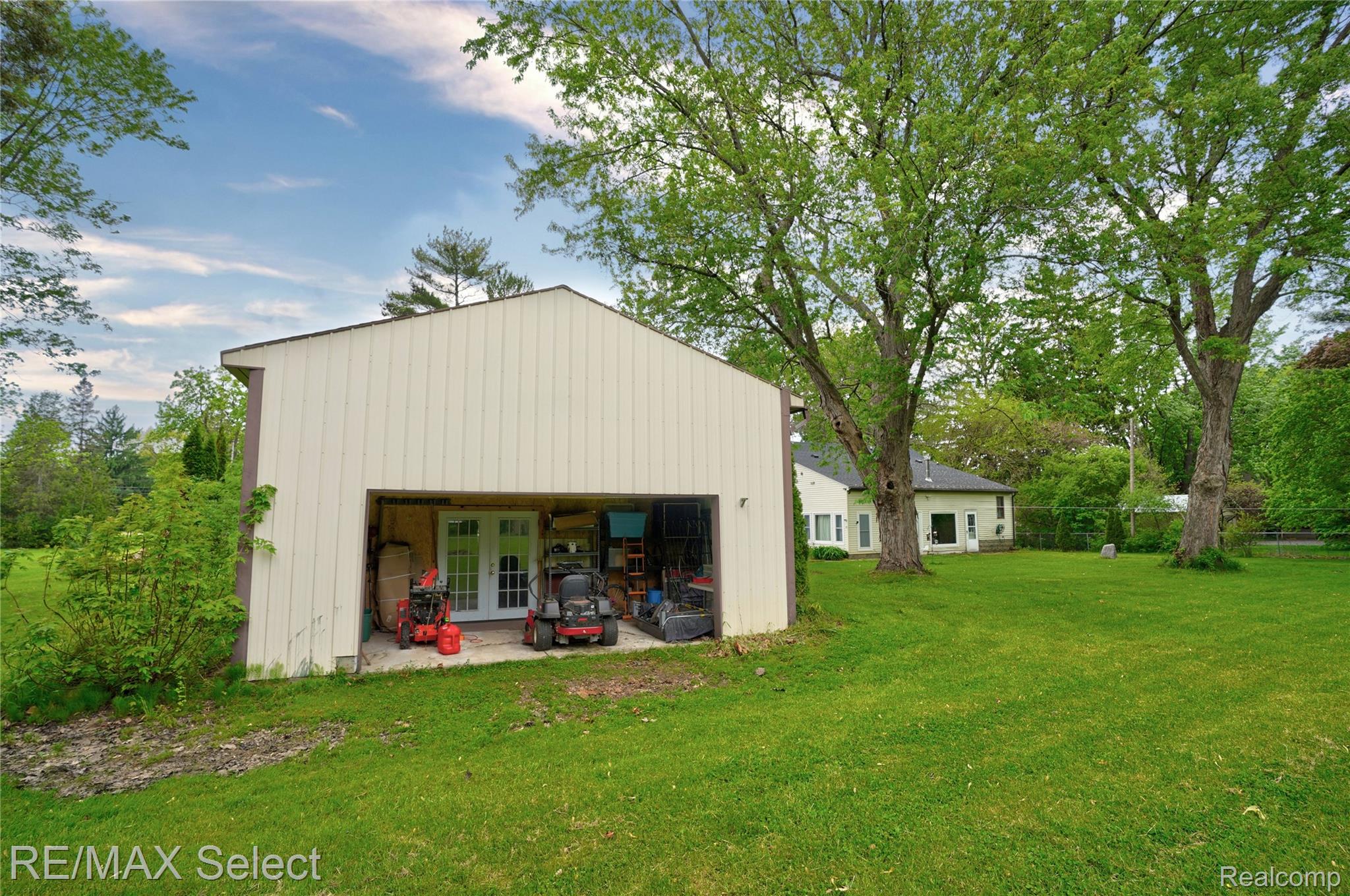 6361 Fenton Road