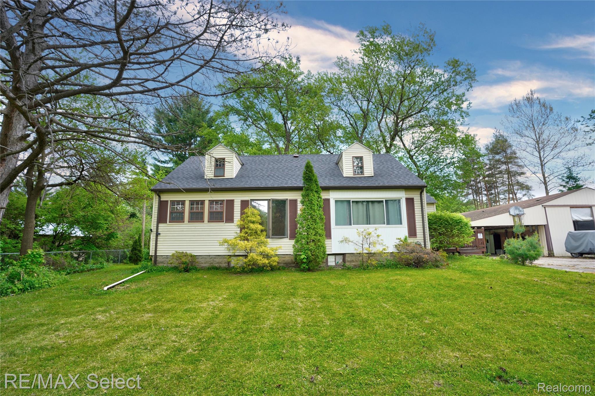 6361 Fenton Road