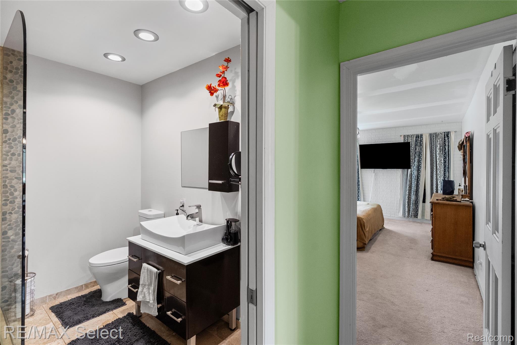 6361 Fenton Road