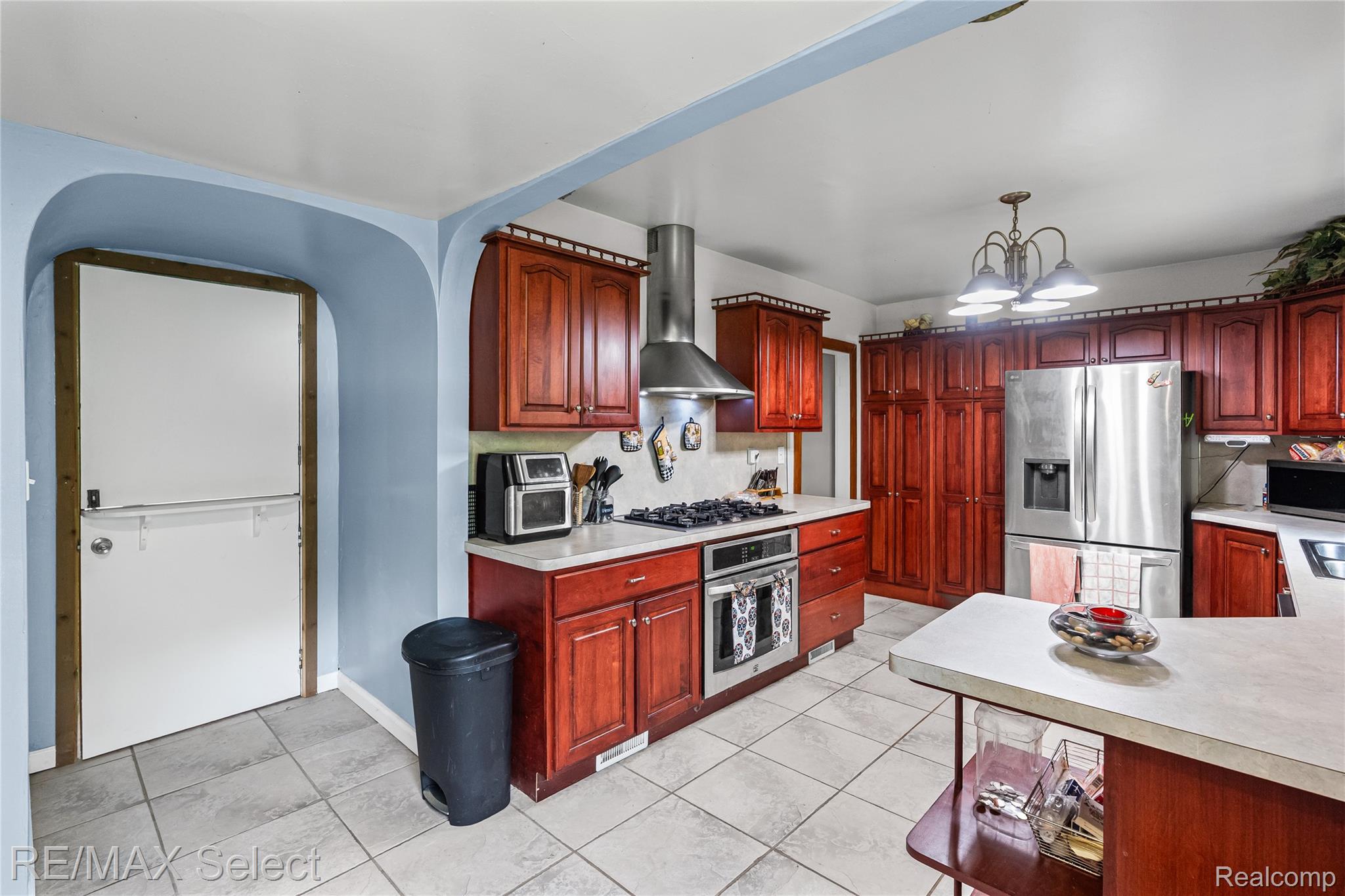 6361 Fenton Road