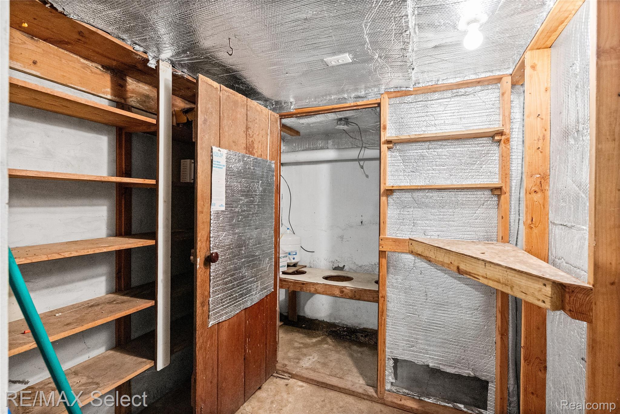 6361 Fenton Road