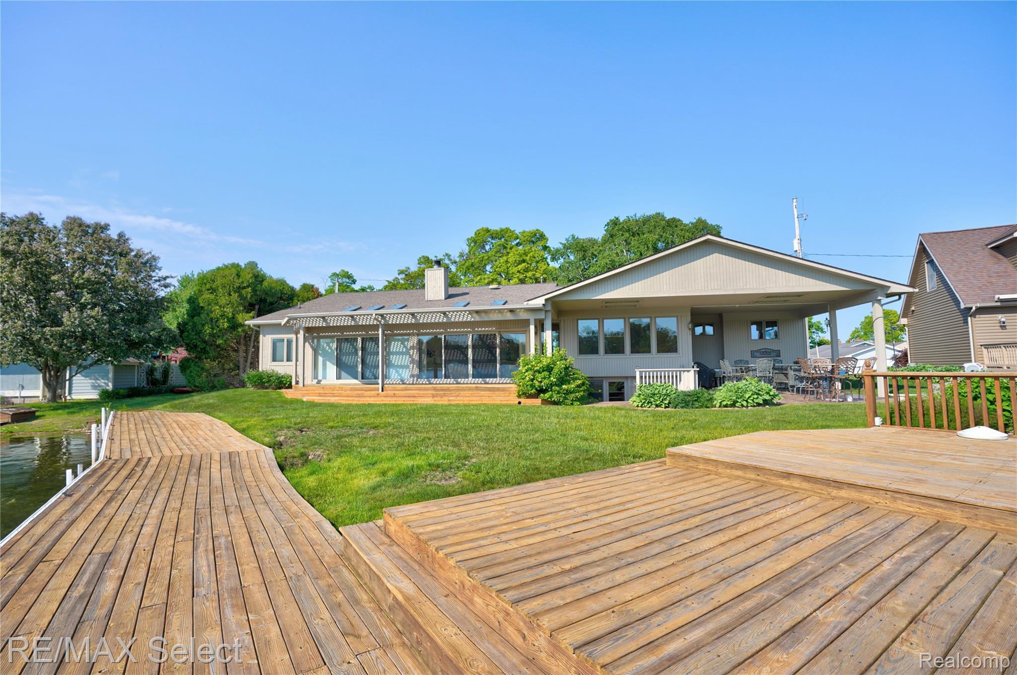 13154 Lake Shore Drive