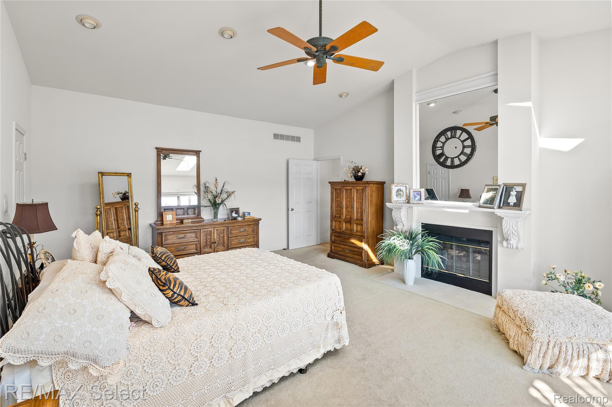13154 Lake Shore Drive