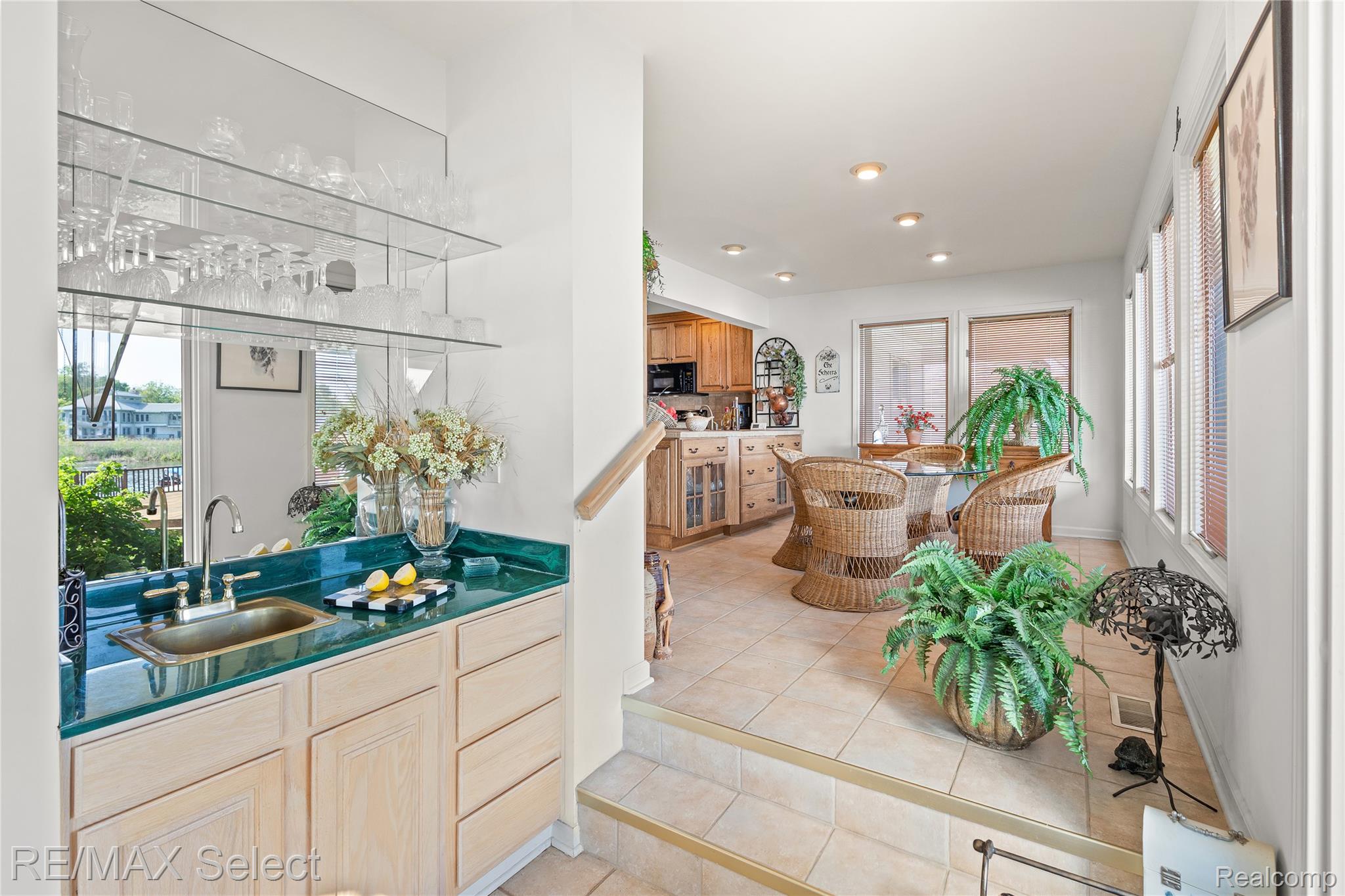 13154 Lake Shore Drive