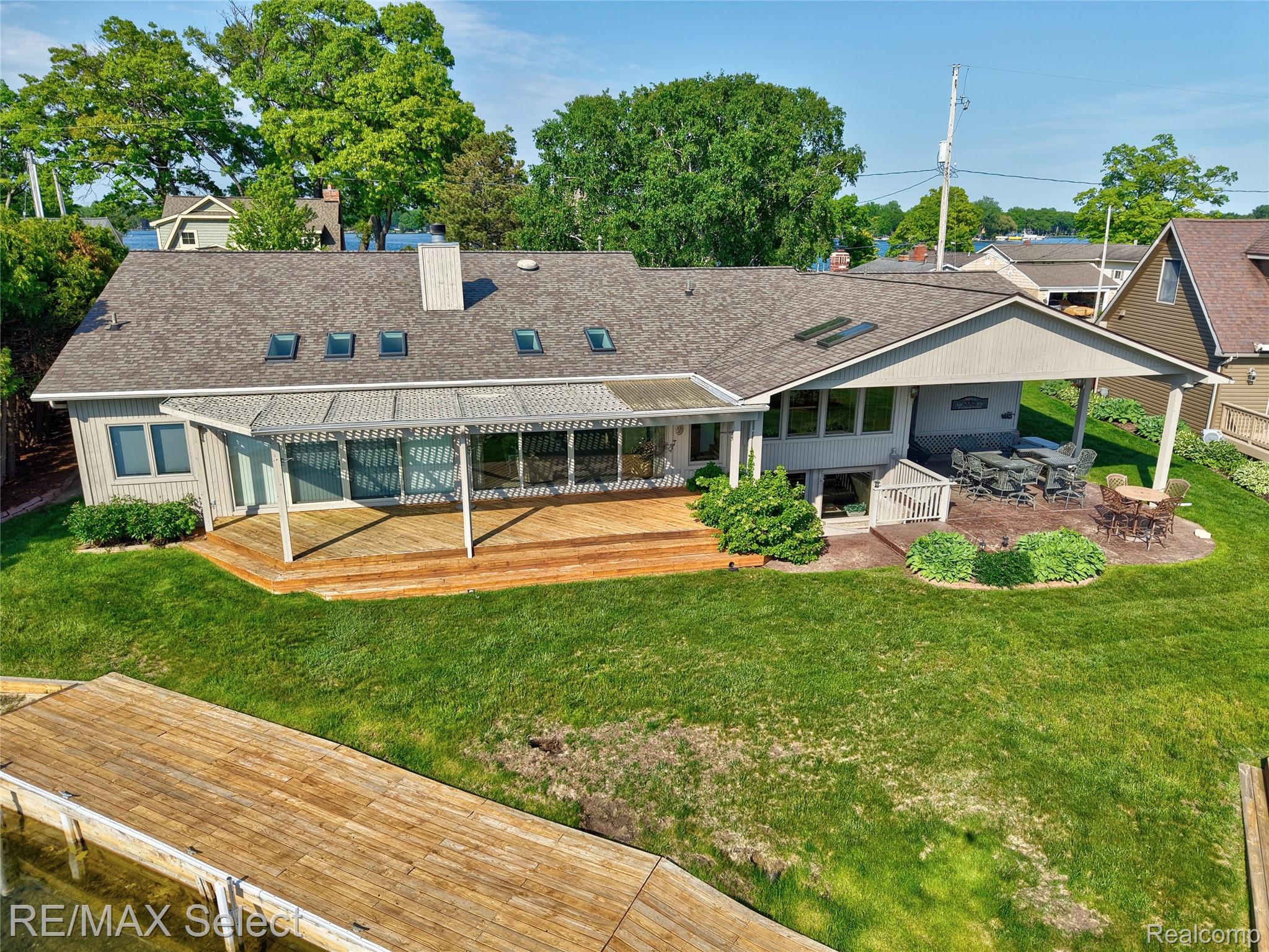 13154 Lake Shore Drive