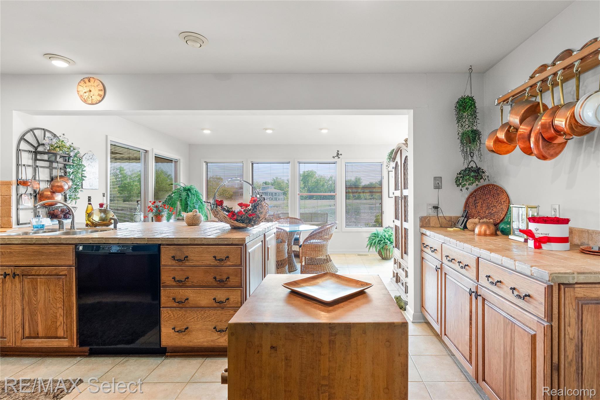 13154 Lake Shore Drive