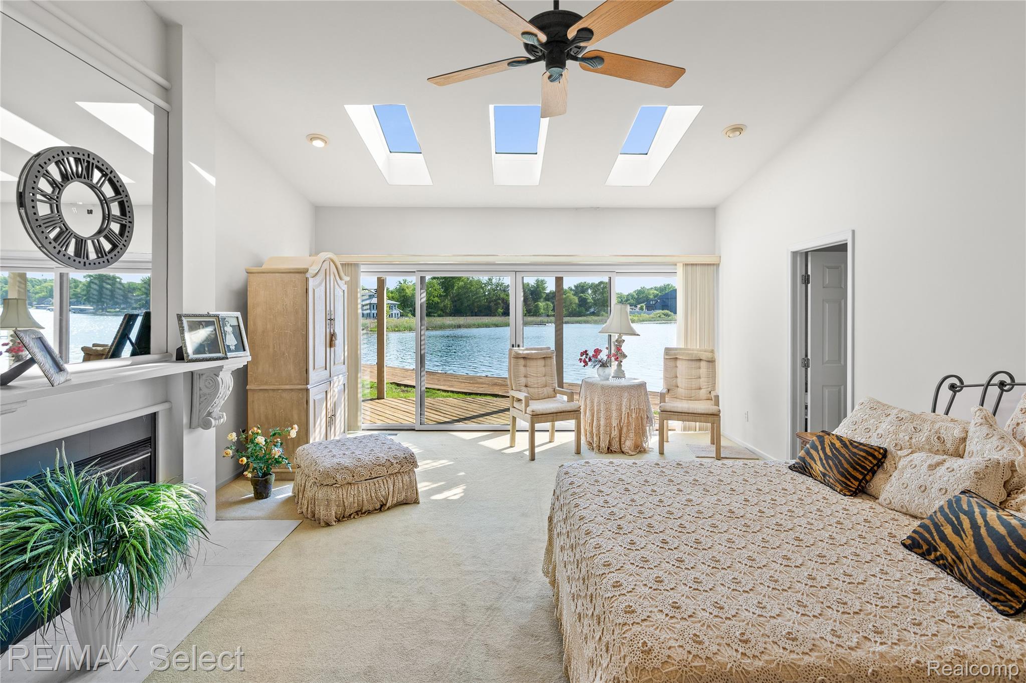 13154 Lake Shore Drive