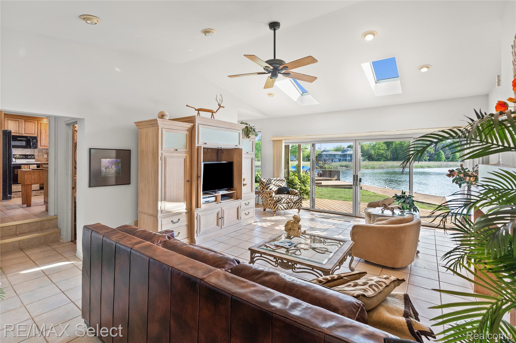 13154 Lake Shore Drive
